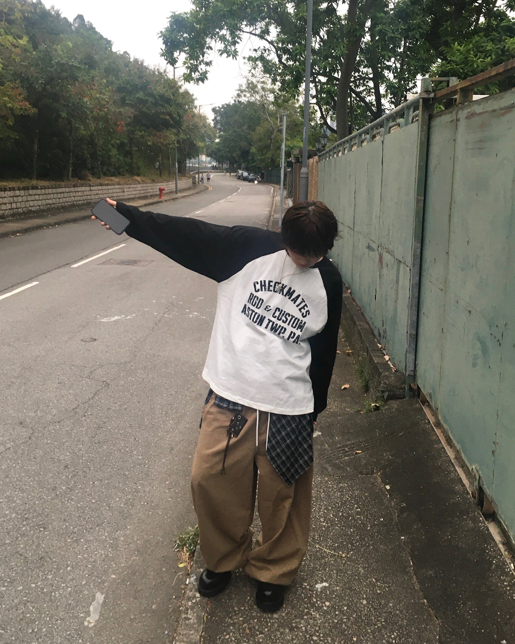 checkmates raglan tee (black/white)