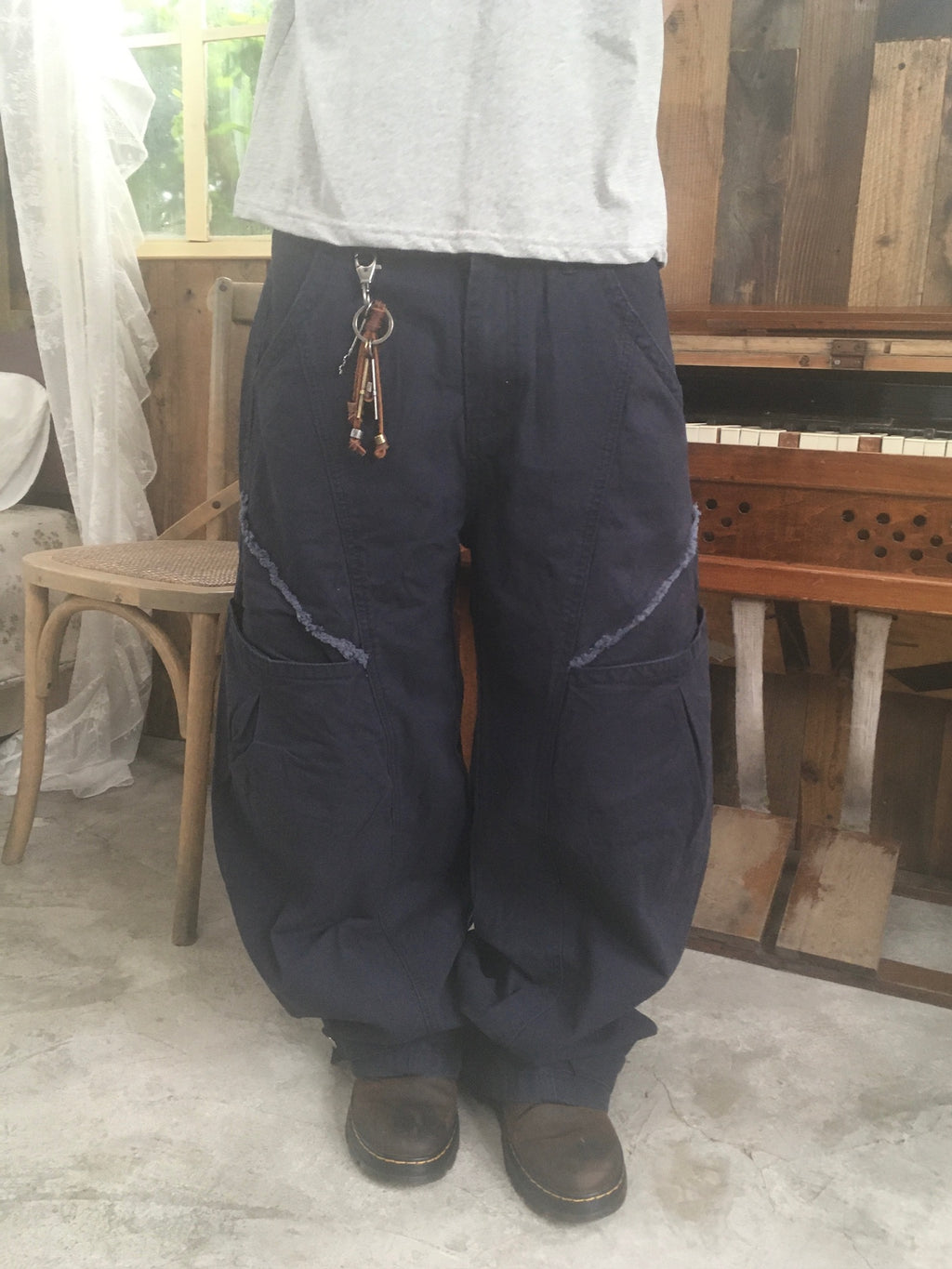 hem button cargo pants (navy)
