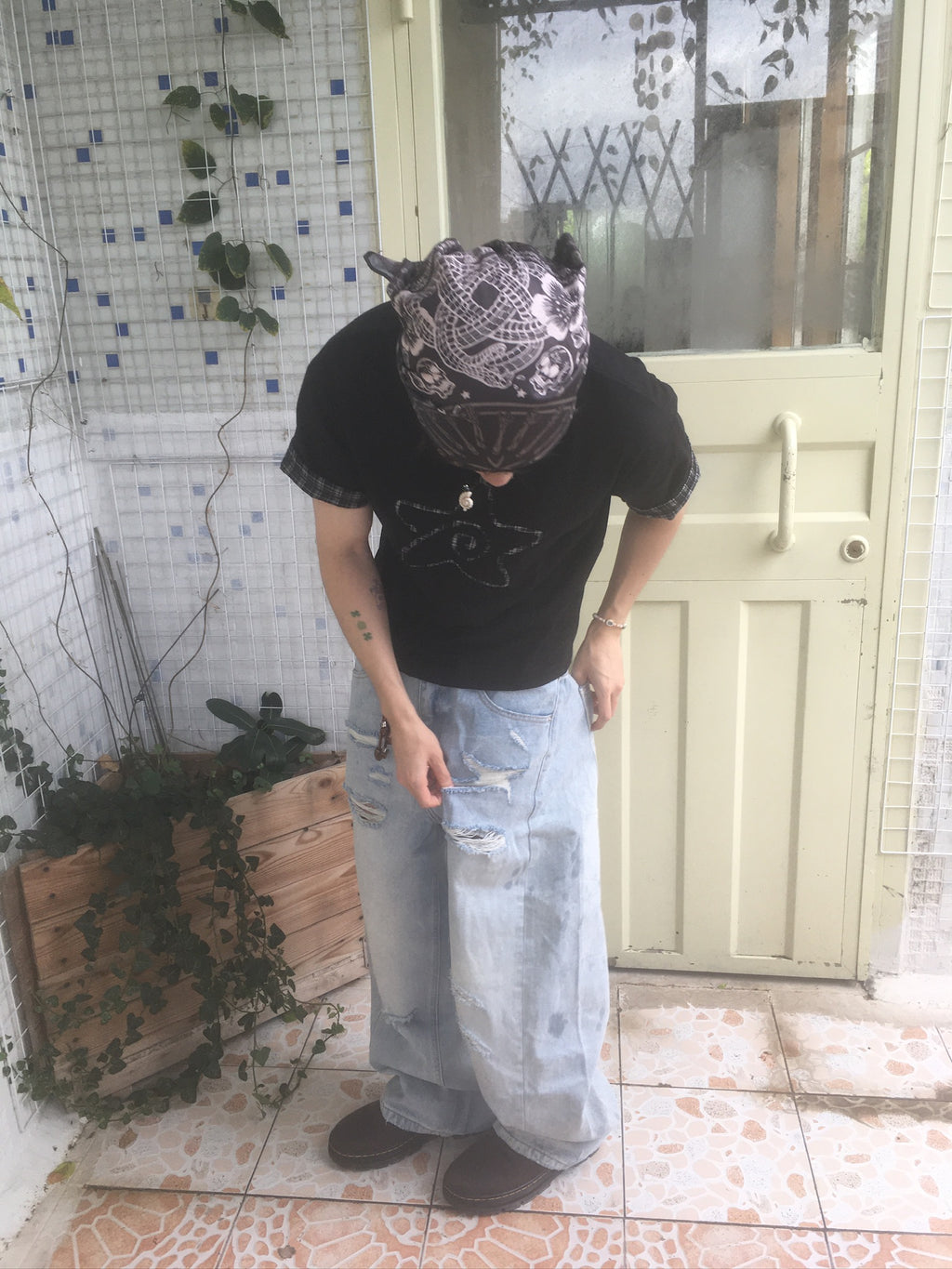 destroyed denim pants