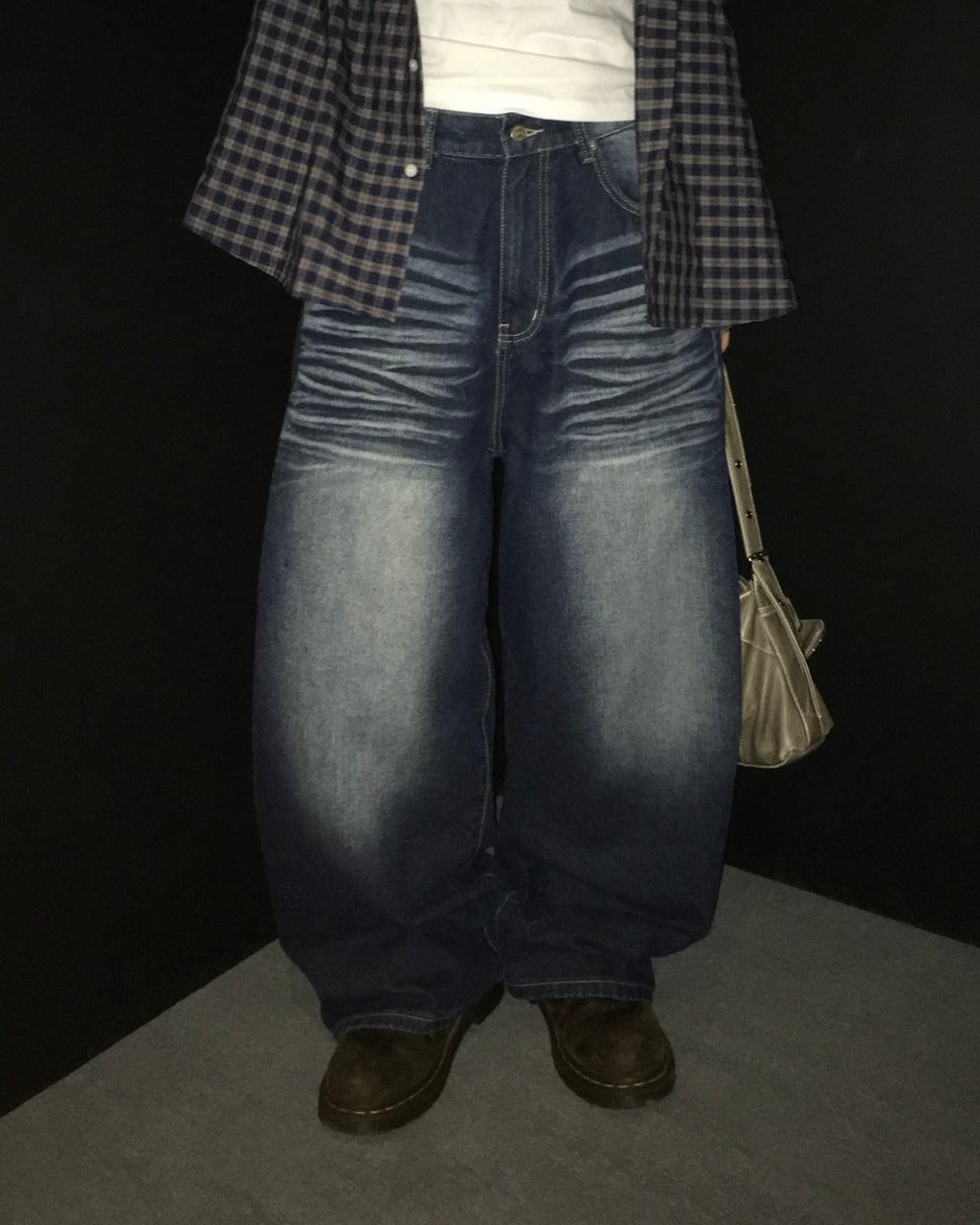 (in stock) simple smoke wide jeans