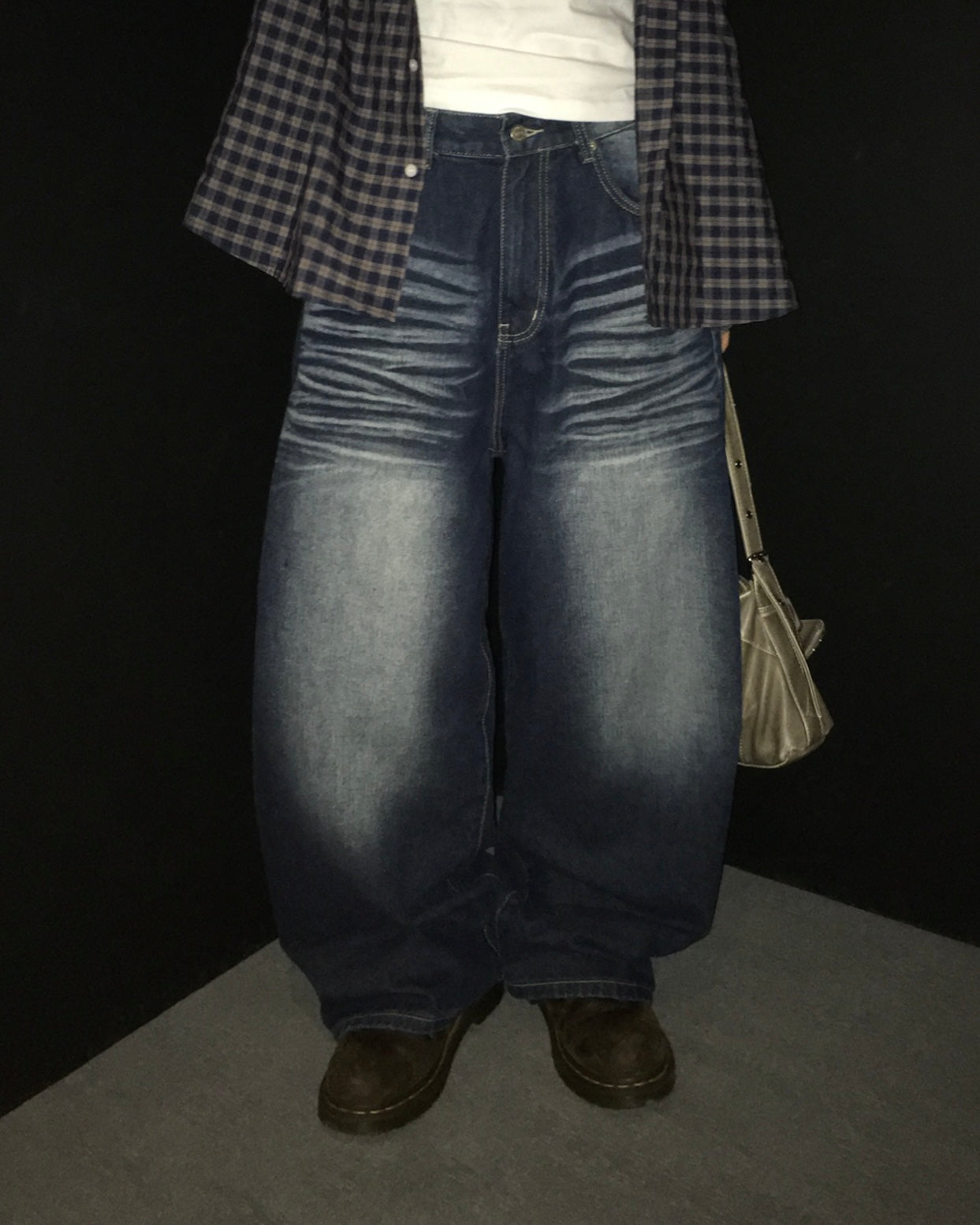 (in stock) simple smoke wide jeans