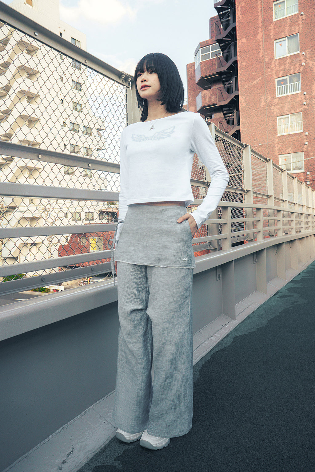 HUGYOURSKIN ANGEL WING TOP (WHITE)