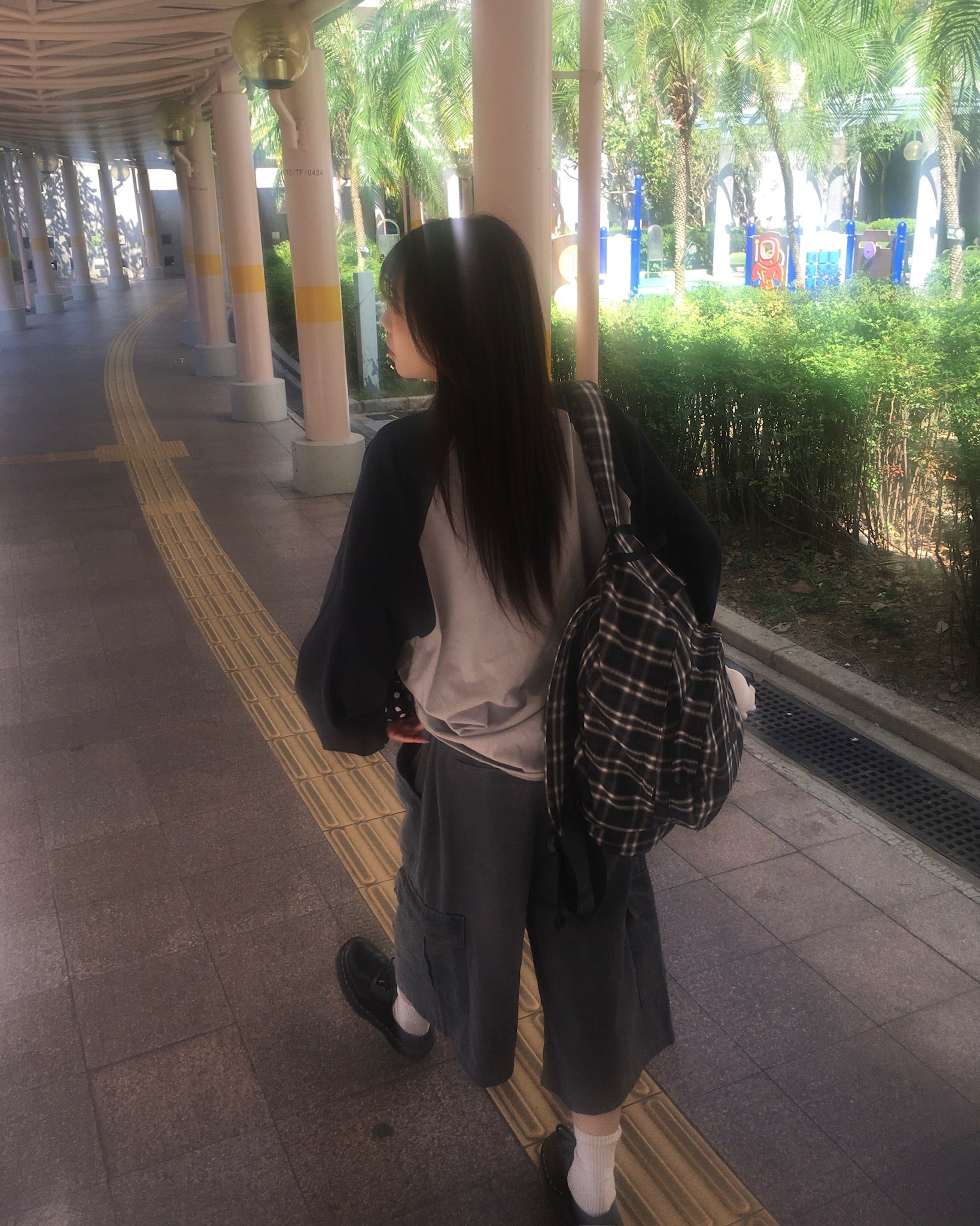 checkmates raglan tee (navy/grey) (women)