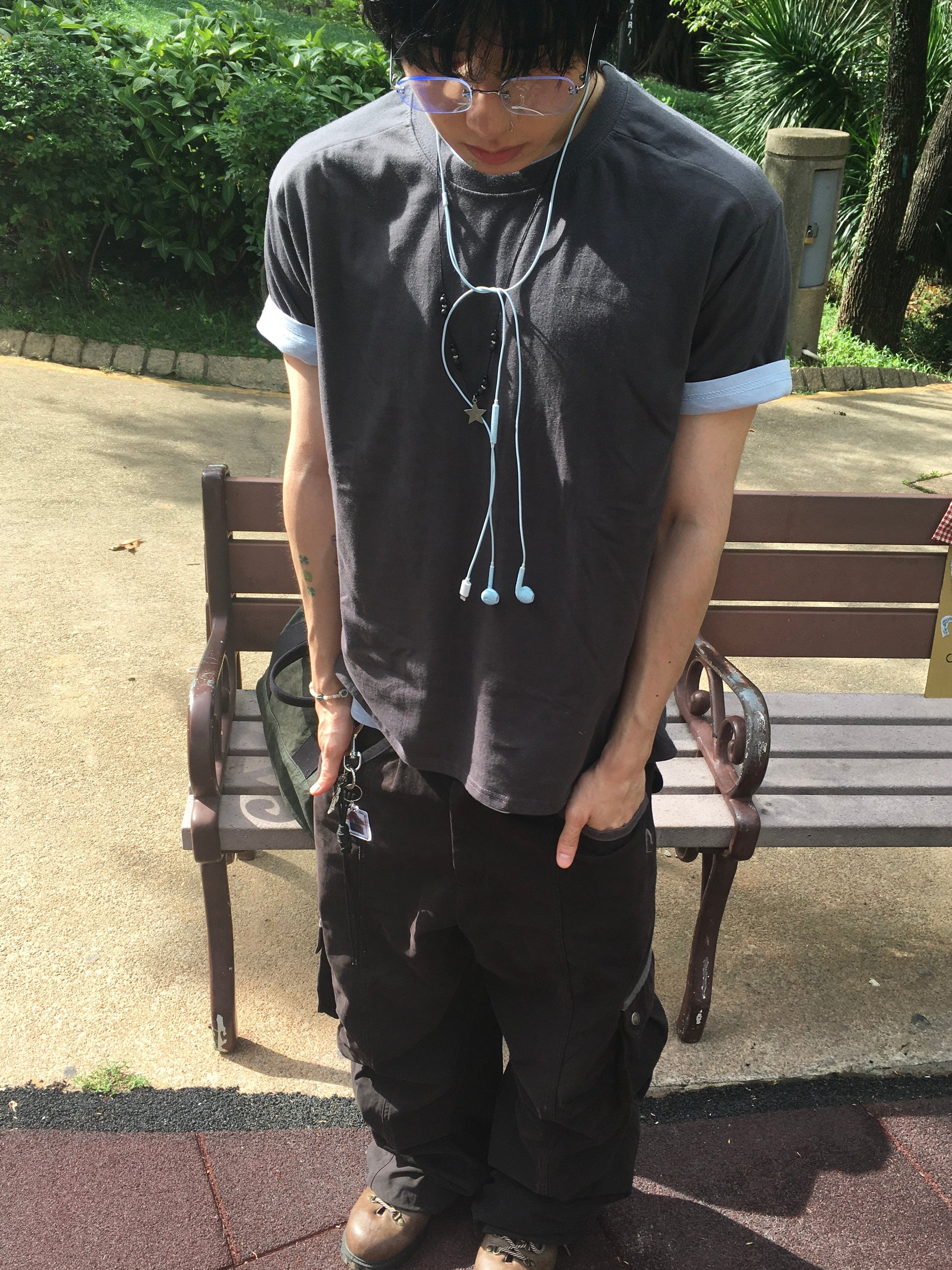 (★1+1) layered crop tee (charcoal+fade blue)