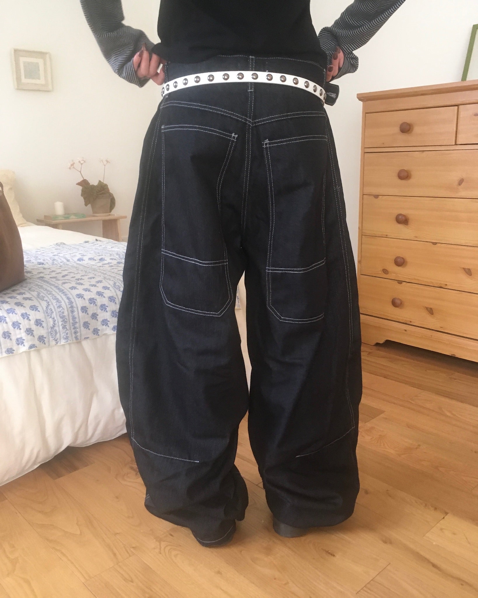 stitch pocket pants (black)