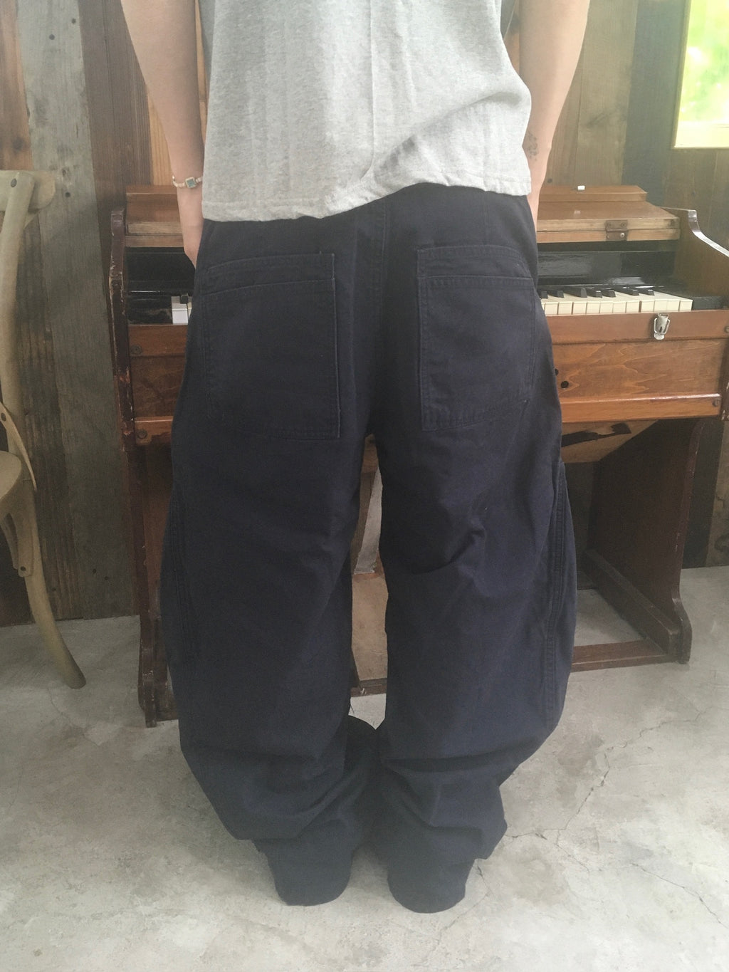 hem button cargo pants (navy)