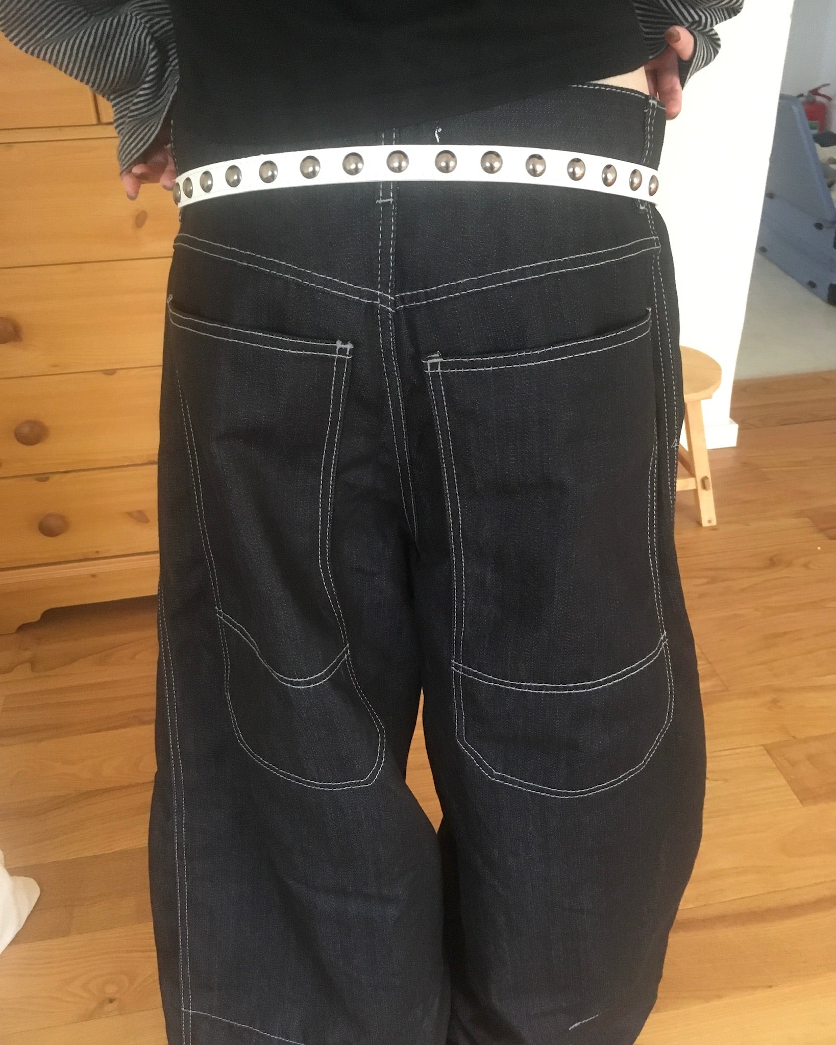 stitch pocket pants (black)
