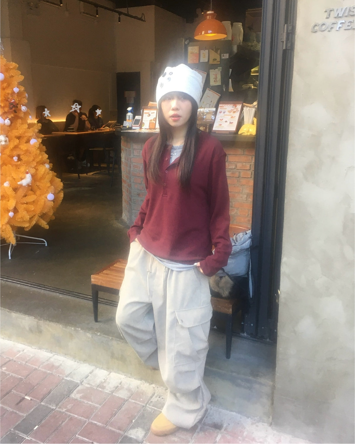 corduroy cargo pants (beige)