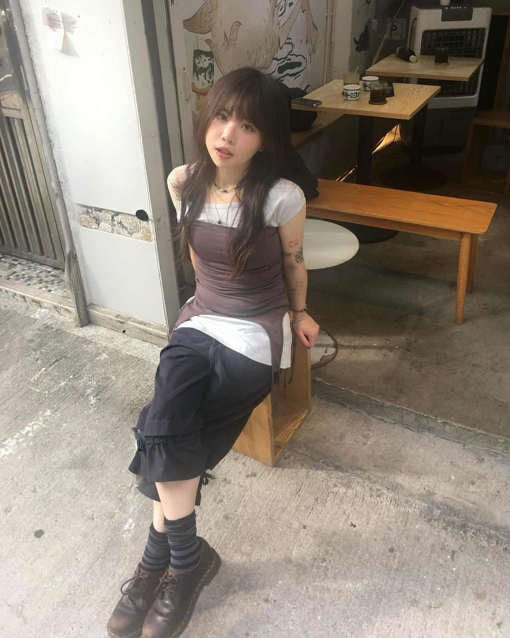two-piece layered tee (brown/light grey)