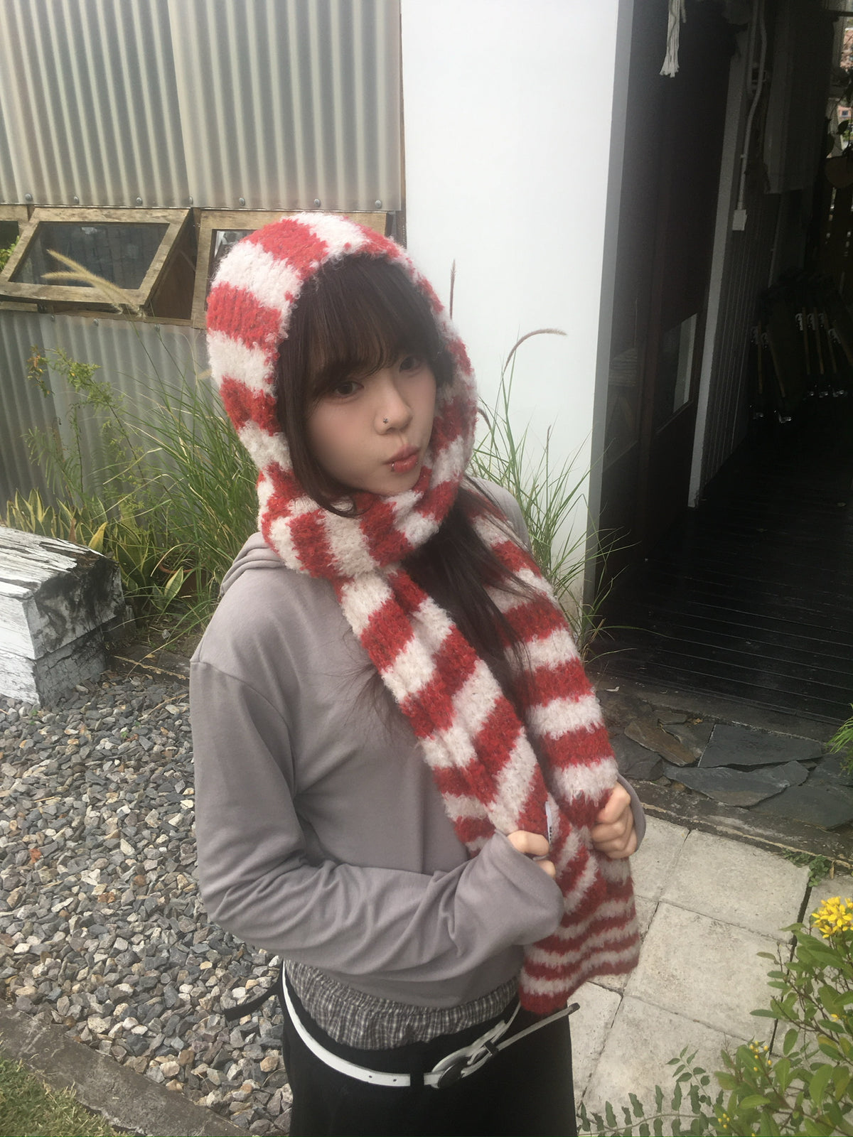 striped wool scarf (red)