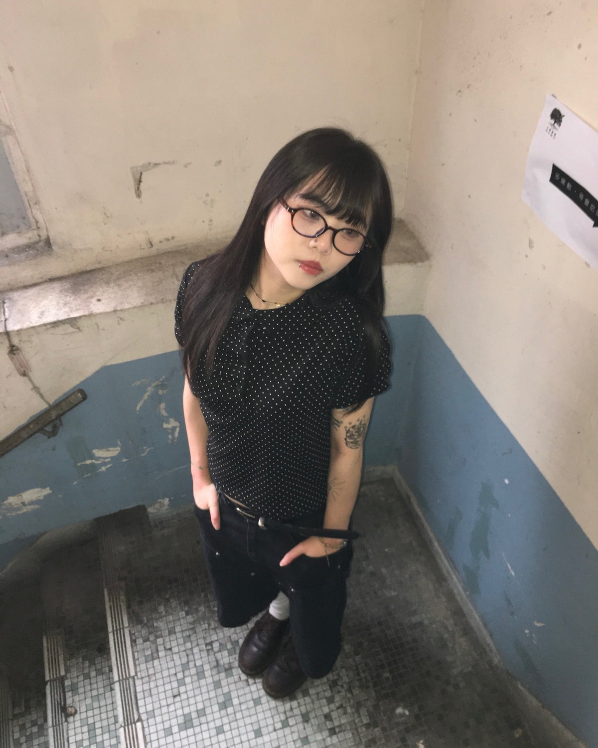 dot rounded puff tee (black)