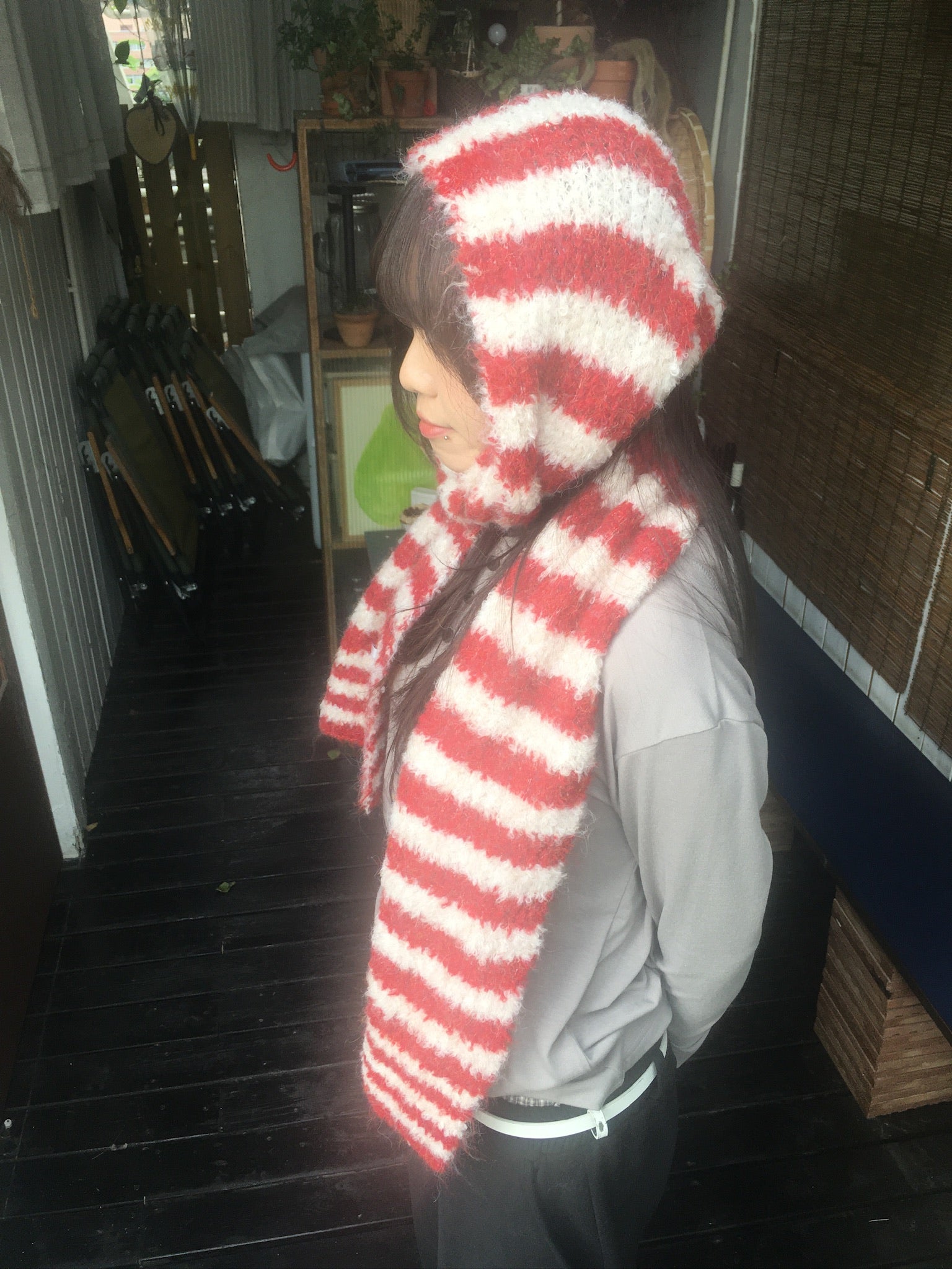 striped wool scarf (red)