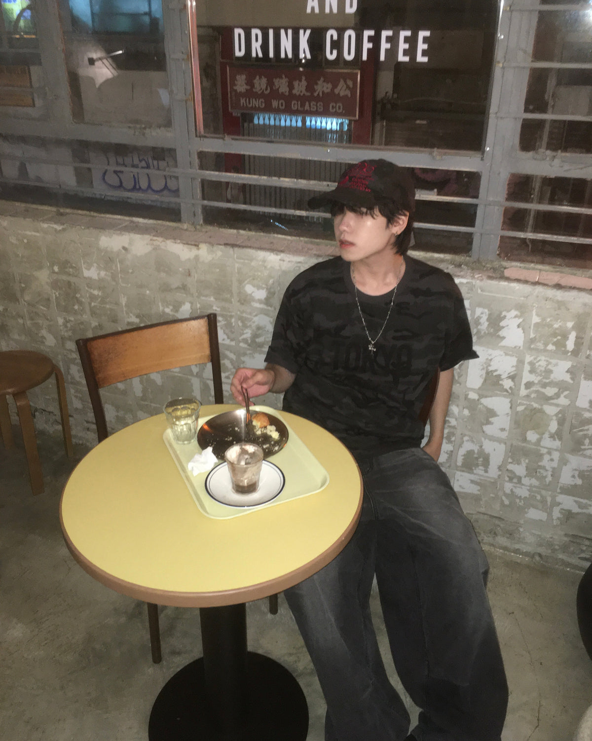 tokyo camo tee (black)