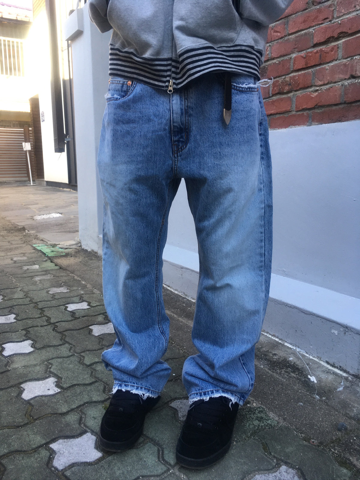 frayed hem flare jeans