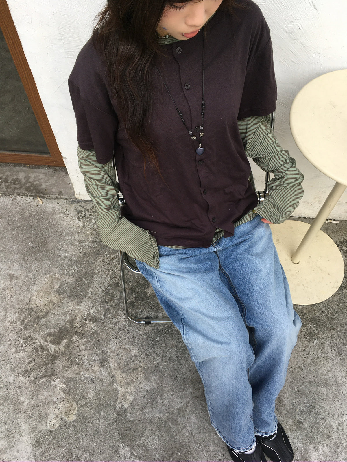 mock layer button tee (brown)