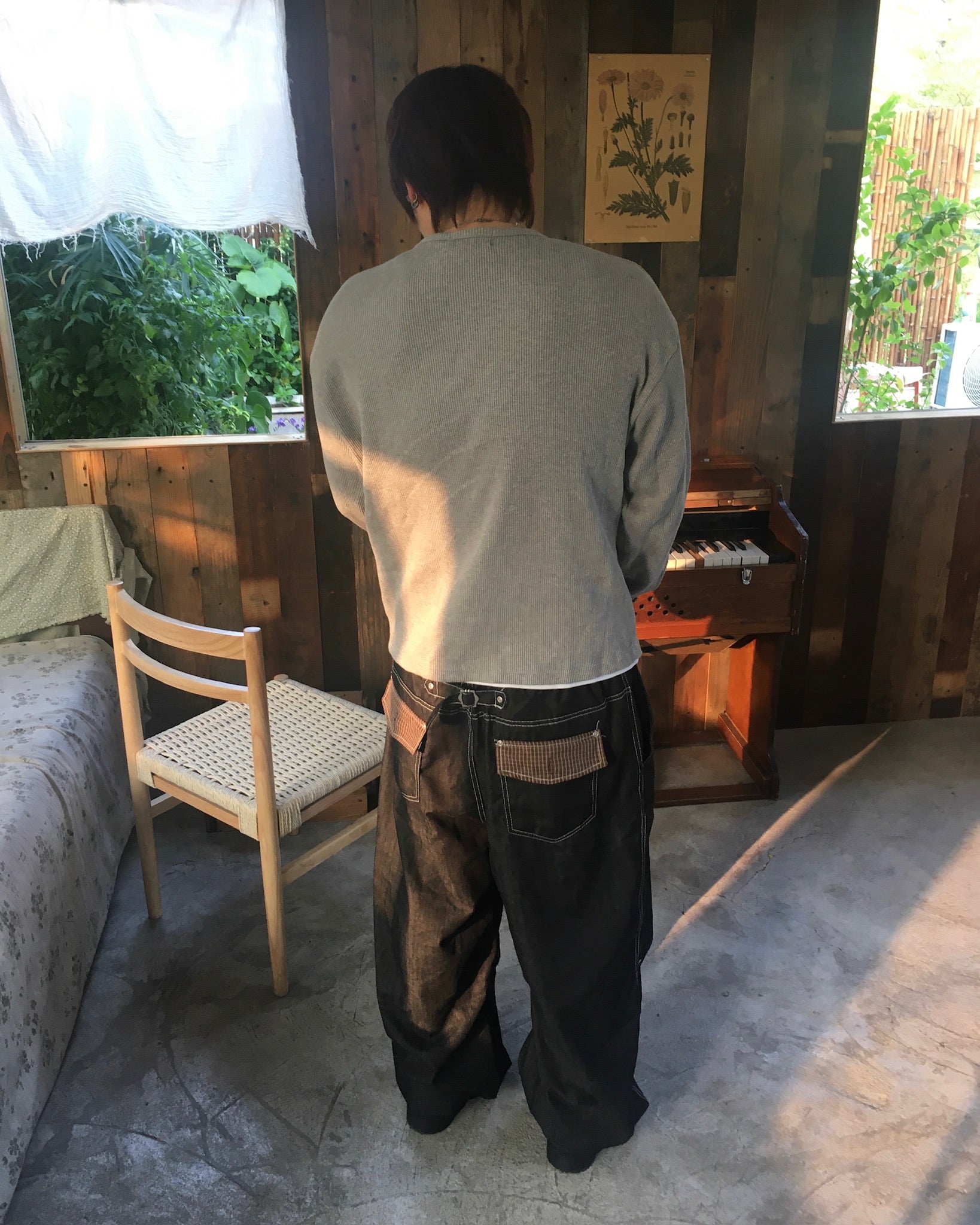 checked cinch back pants (black)