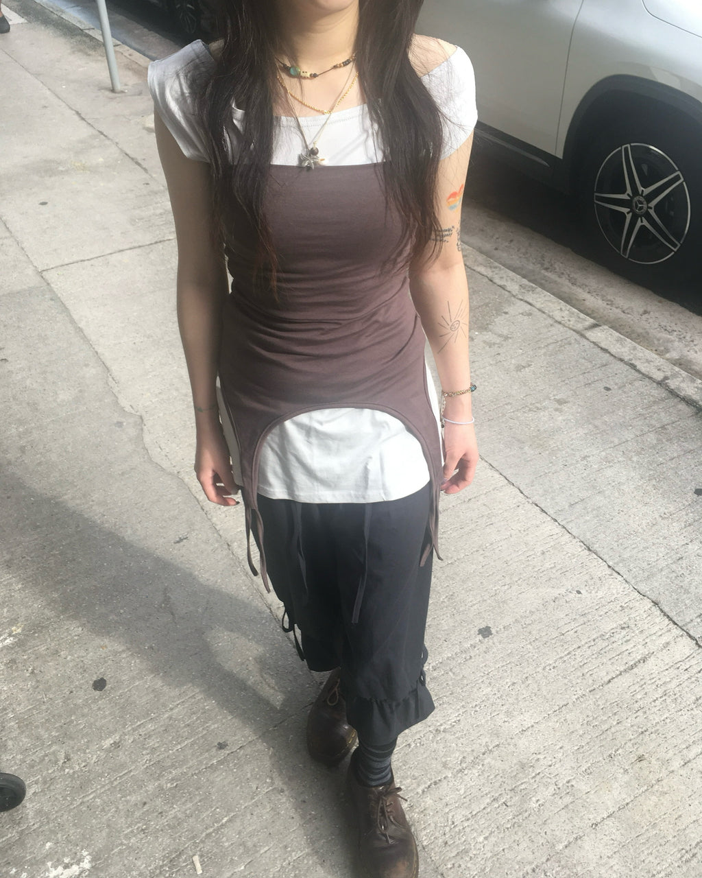two-piece layered tee (brown/light grey)
