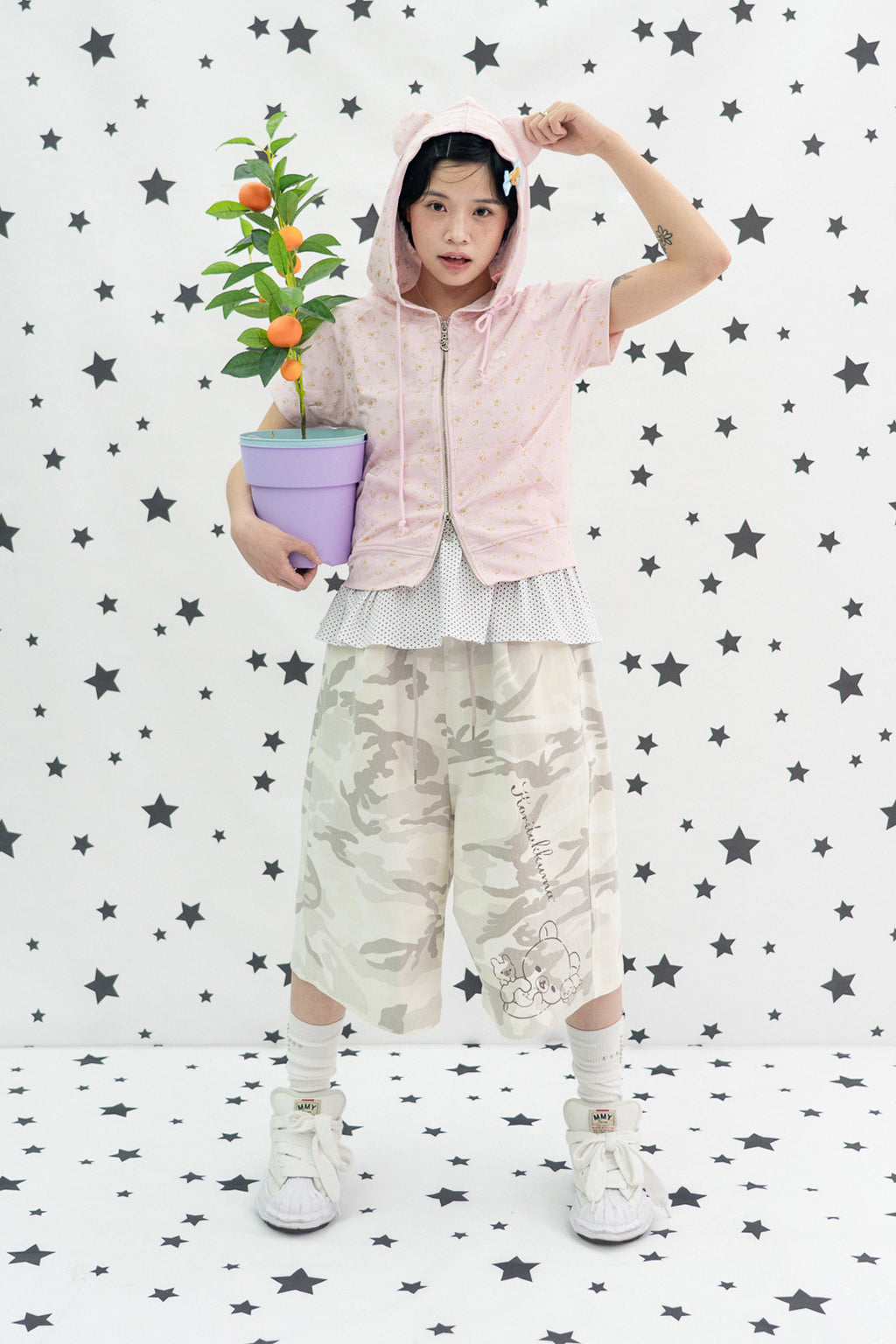 HUGYOURSKIN KORILAKKUMA PRINTED HOODIE ZIP-UP (PINK)