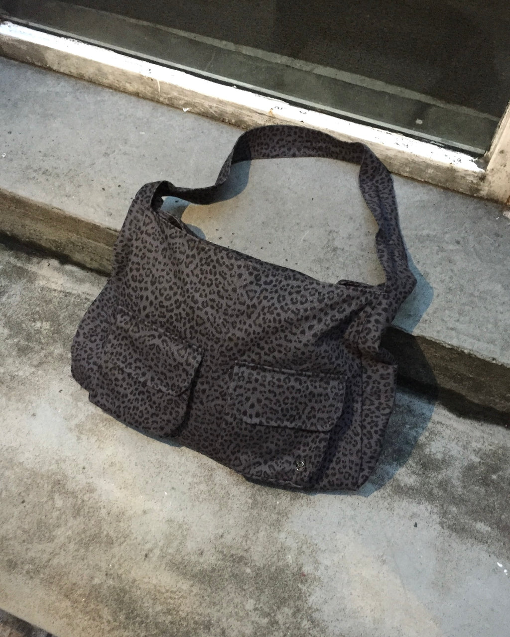 leopard shoulder bag