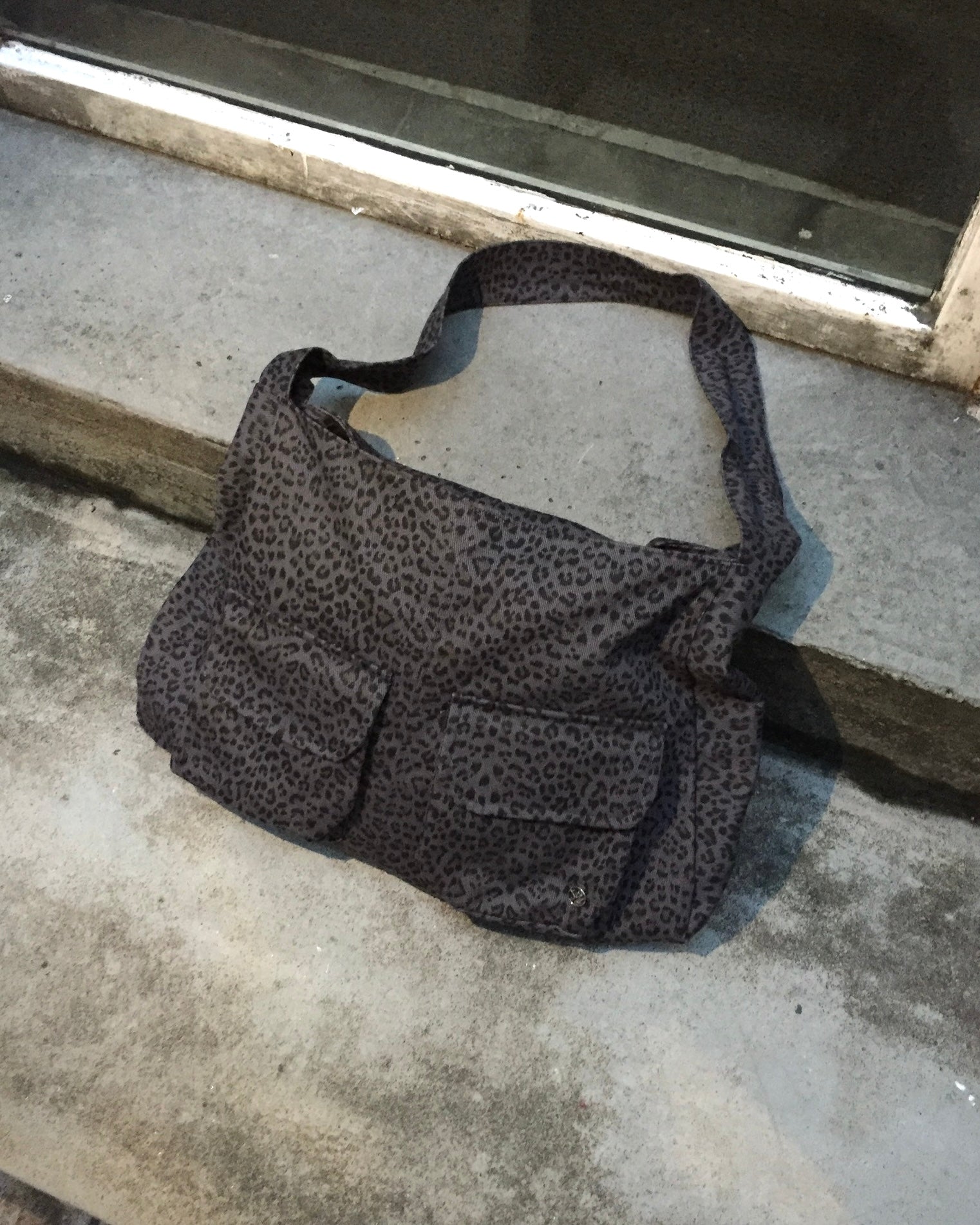 leopard shoulder bag