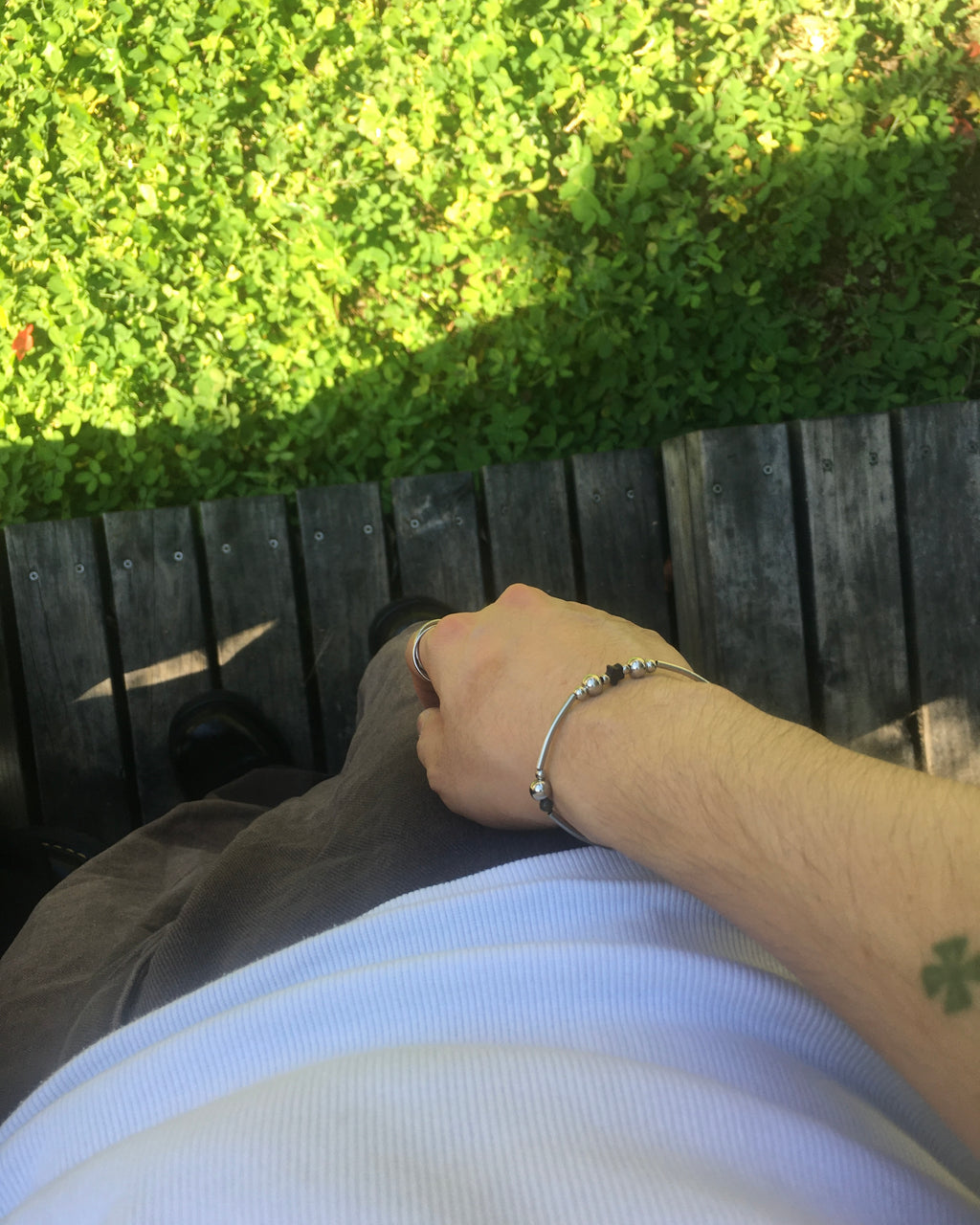 galaxy star bracelet (black)