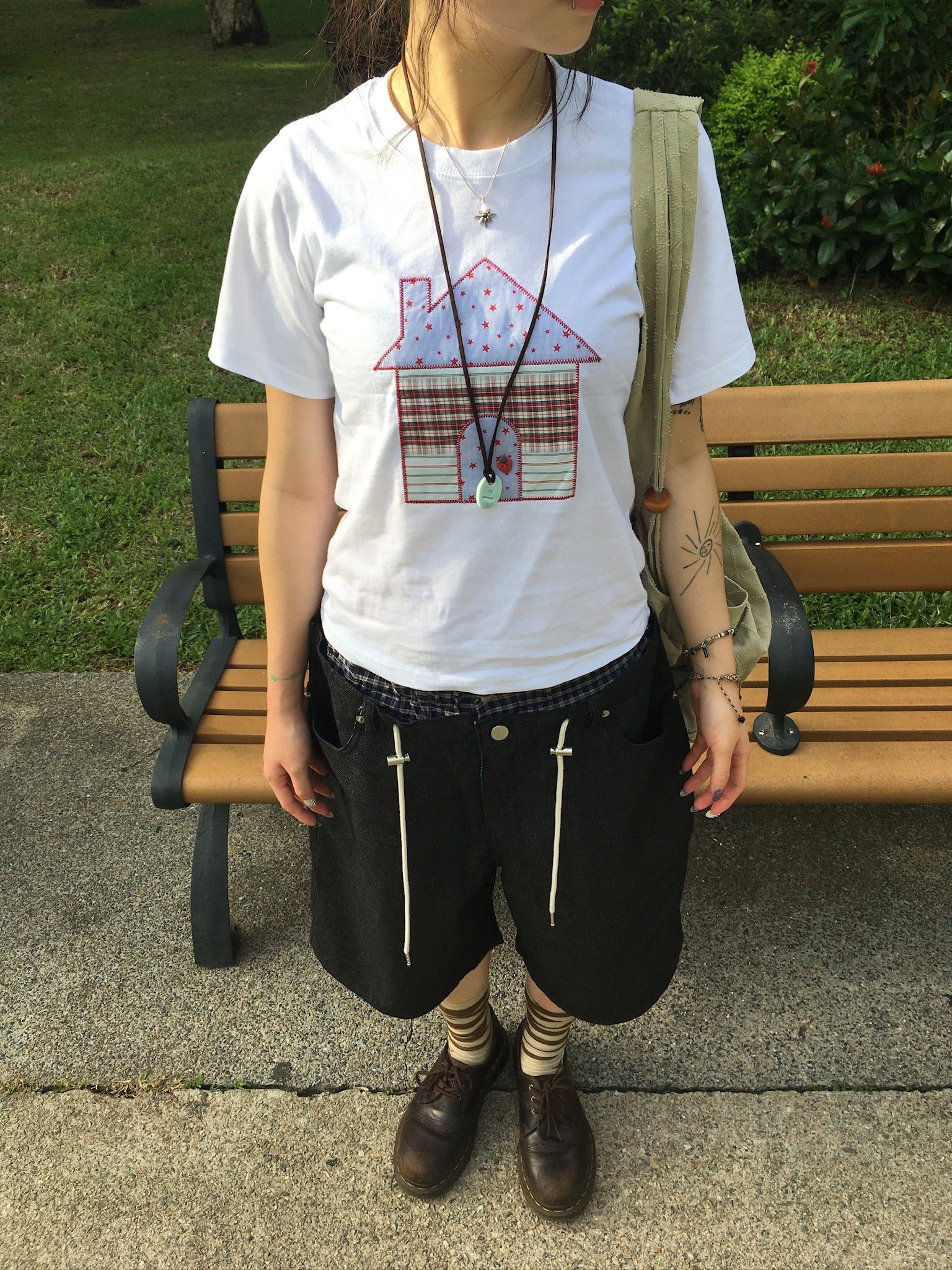 house tee (white)
