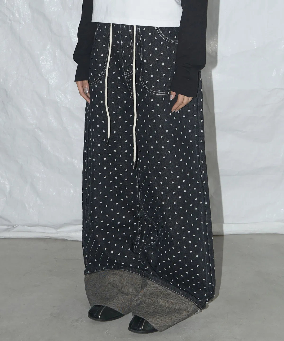 【𝘱𝘳𝘦-𝘰𝘳𝘥𝘦𝘳】FANCY CLUB String Dot Roll-up Pants (BLACK) F25QD890