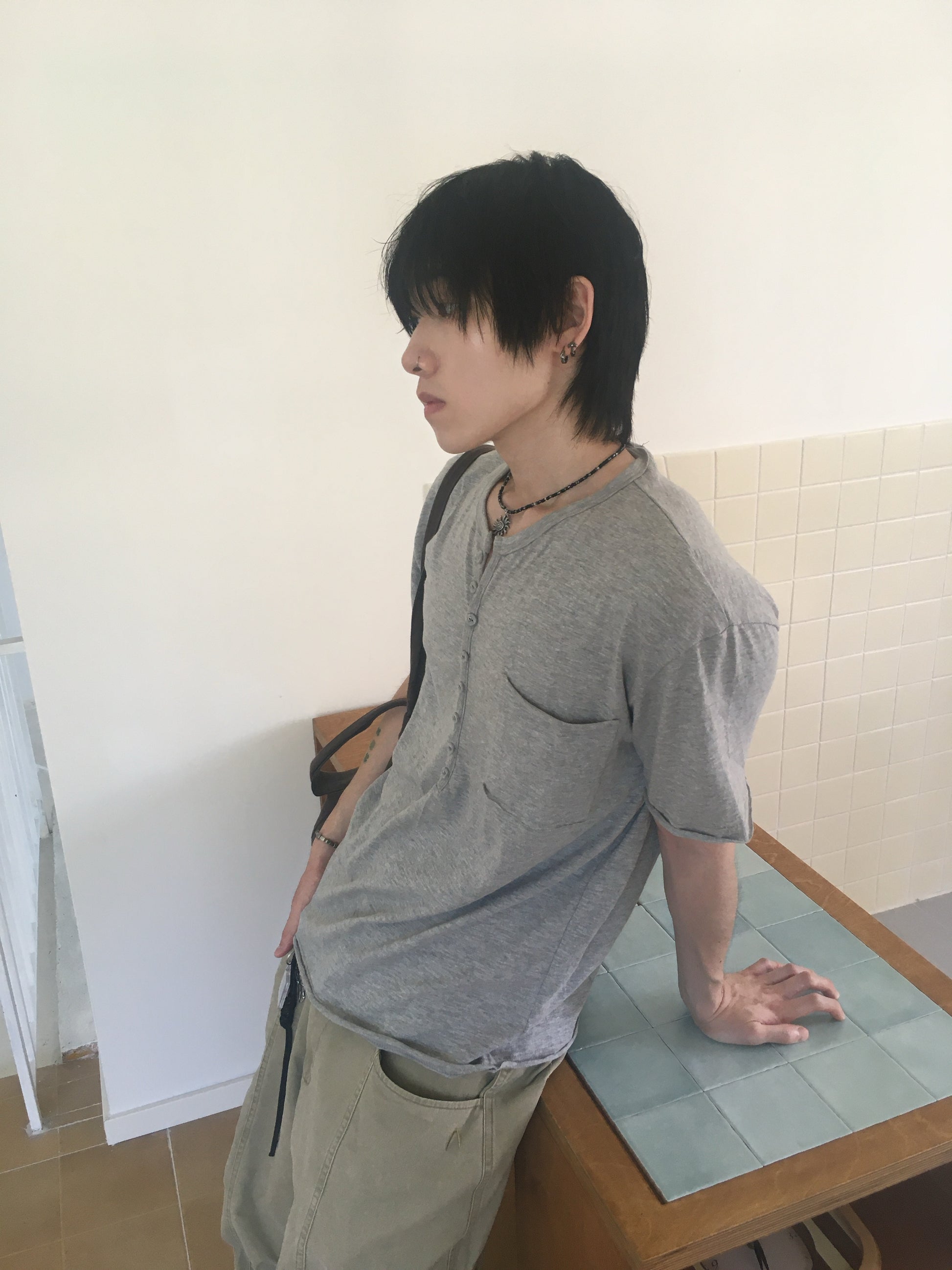 henley button tee (grey)