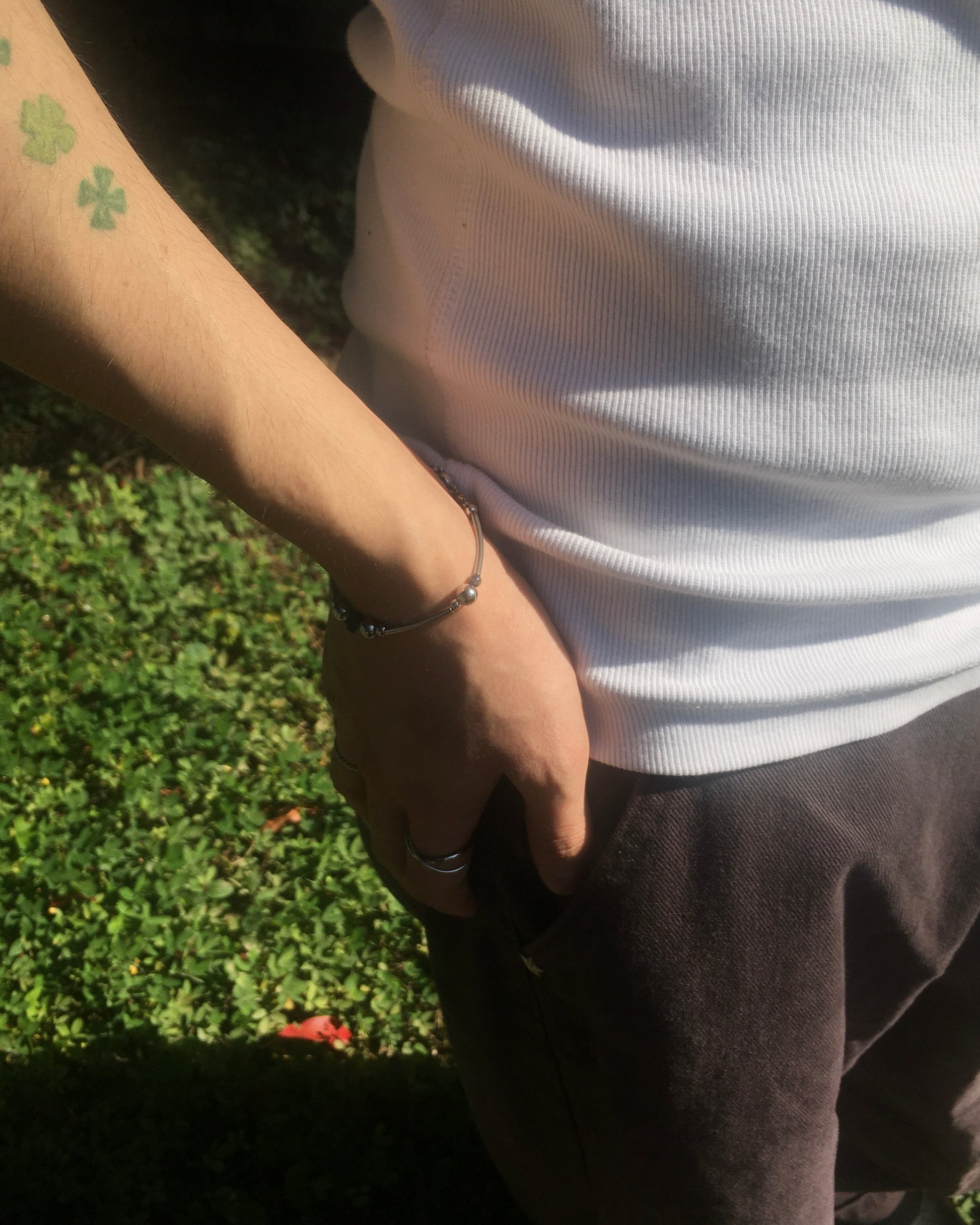 galaxy star bracelet (black)