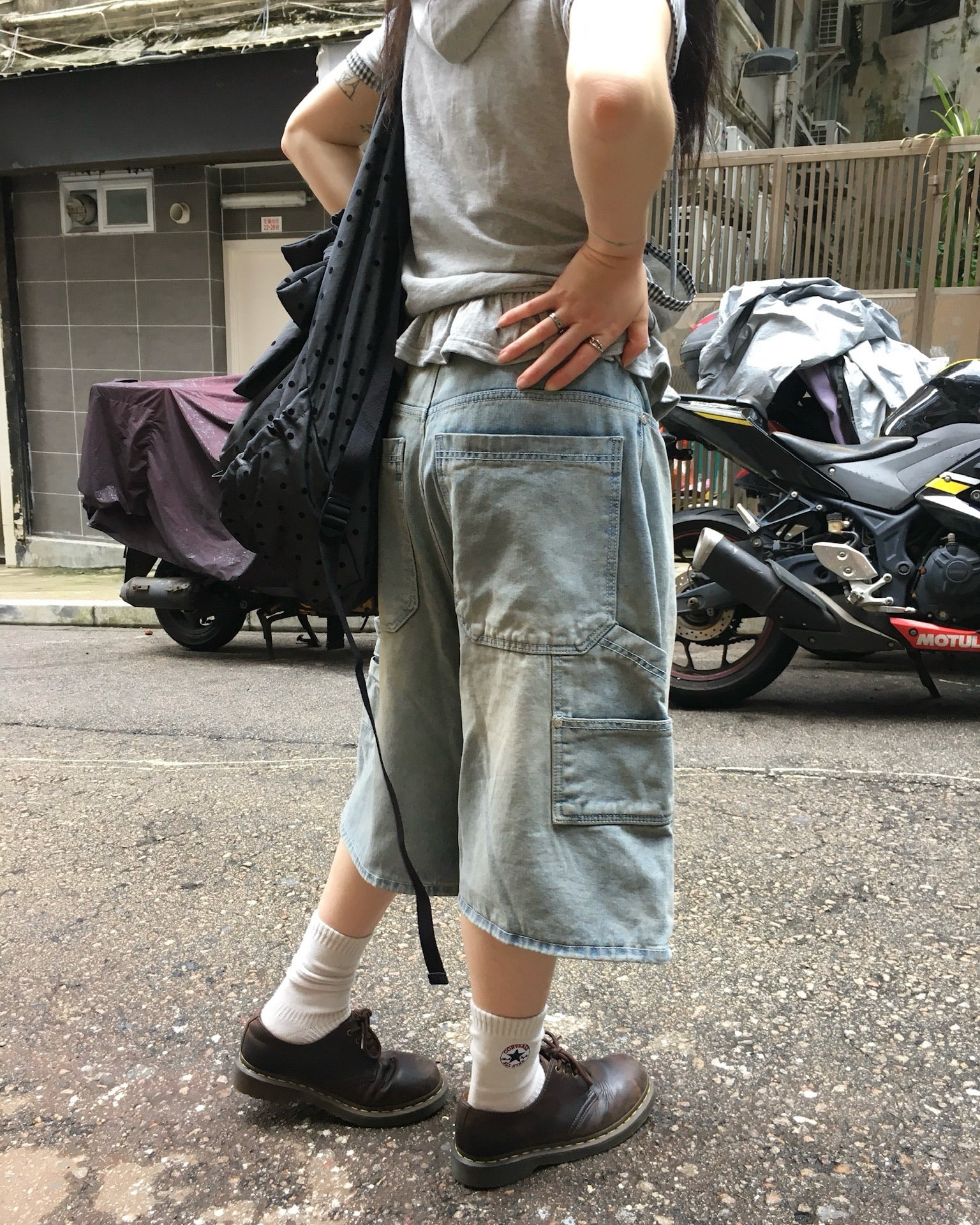 washed bermuda cargo jeans (blue)