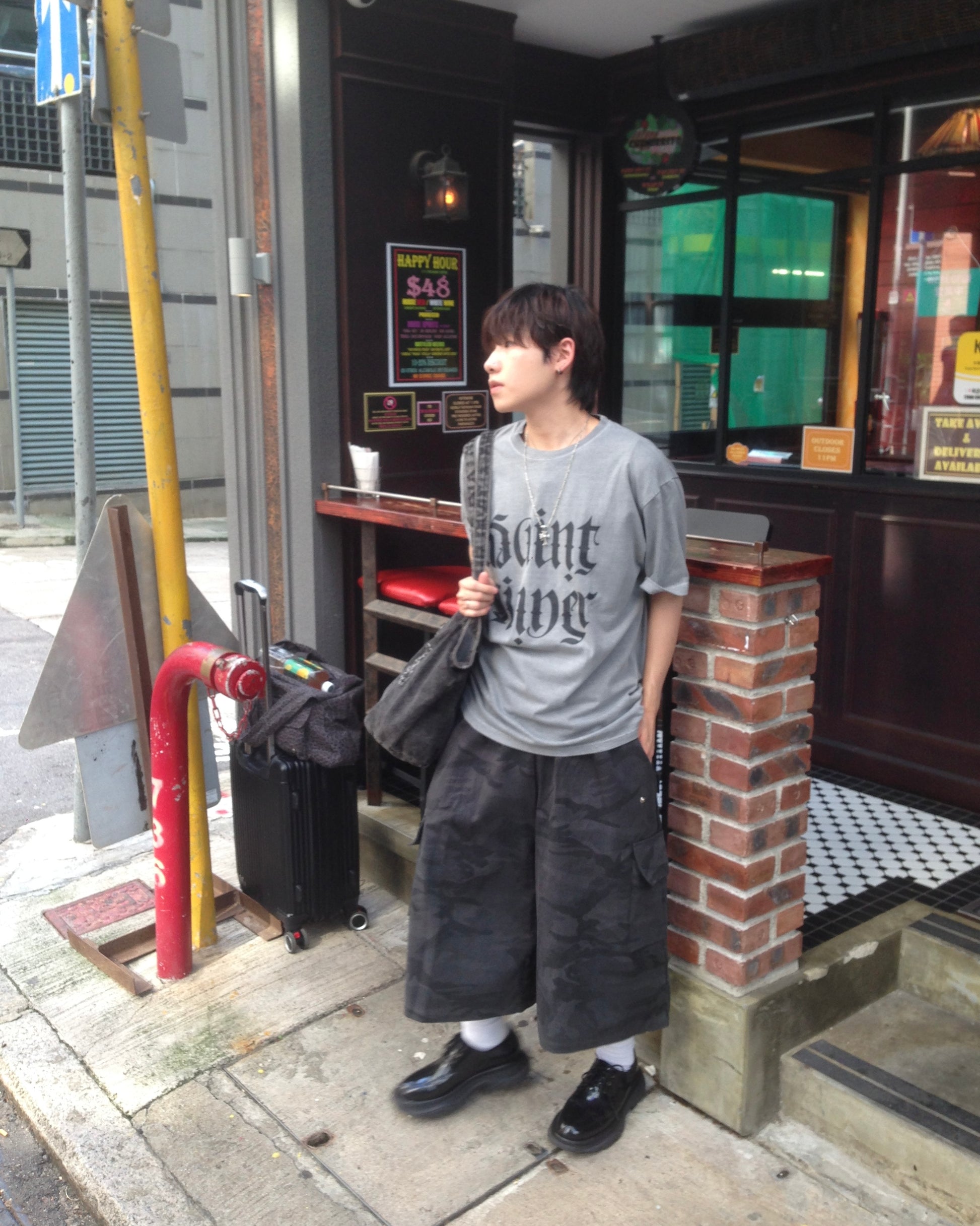 saint washed tee (light grey)
