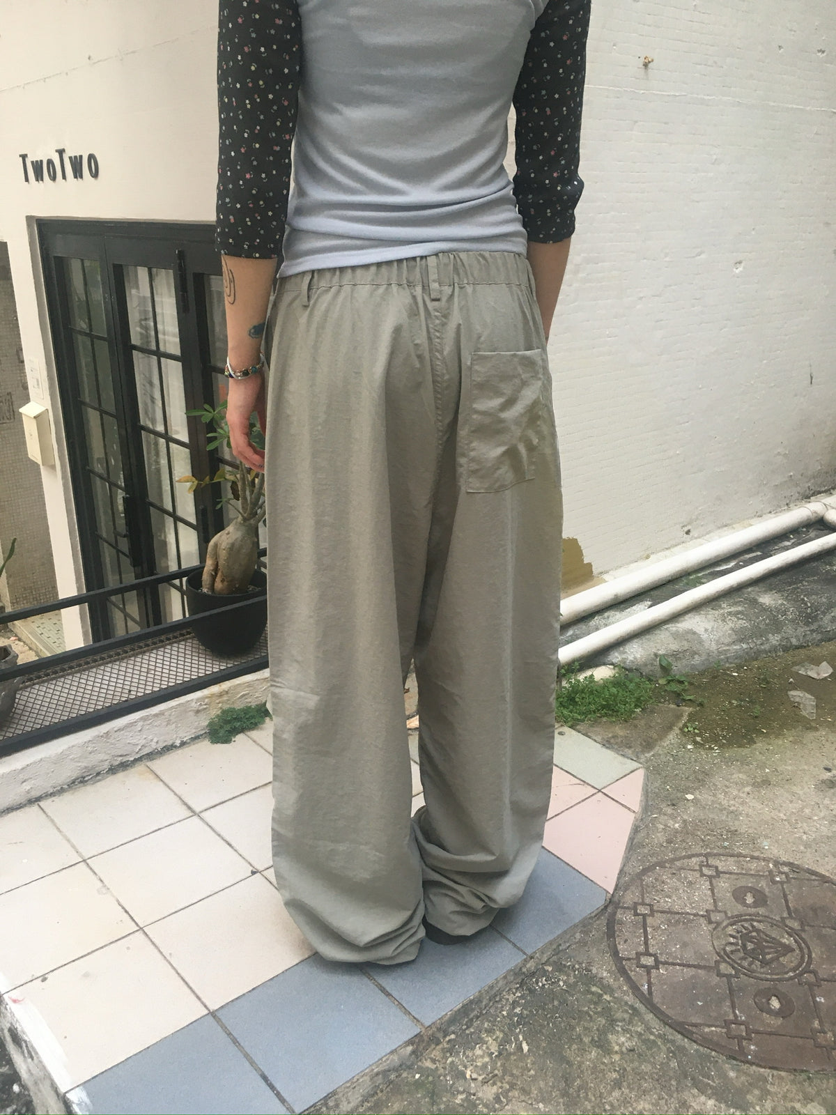 fatigue nylon pants (light khaki)