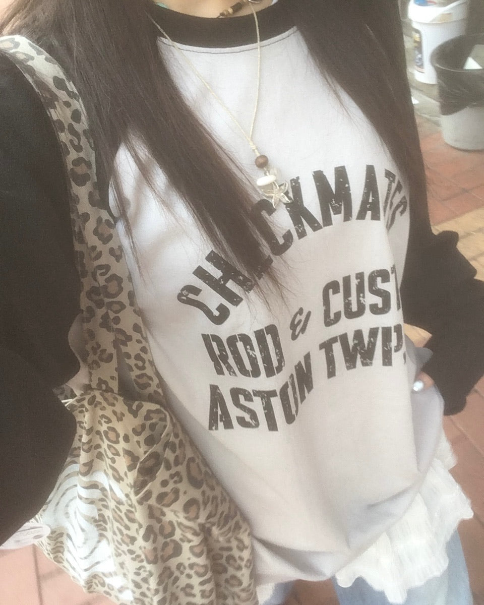 checkmates raglan tee (black/grey)