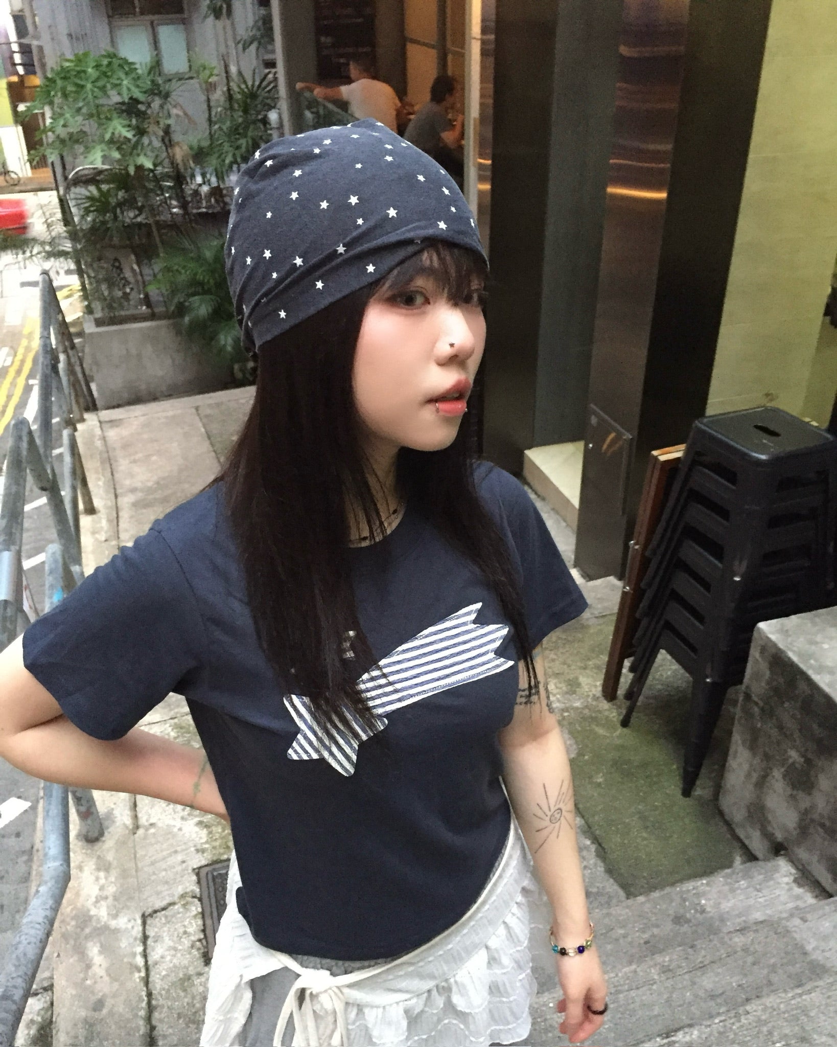 star patch crop tee (navy)