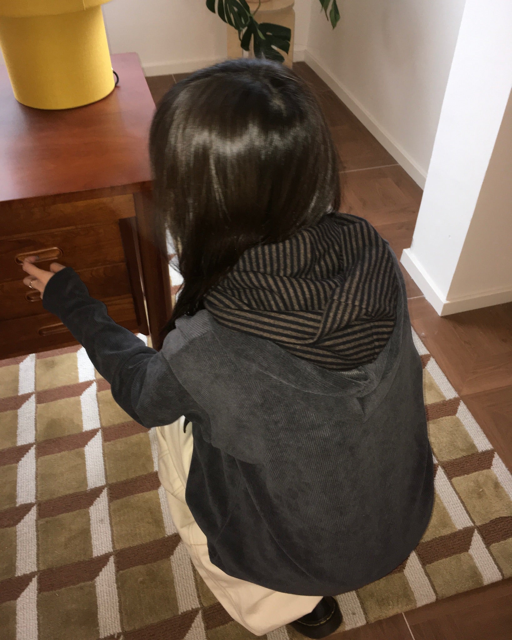 striped hooded scarf (brown)