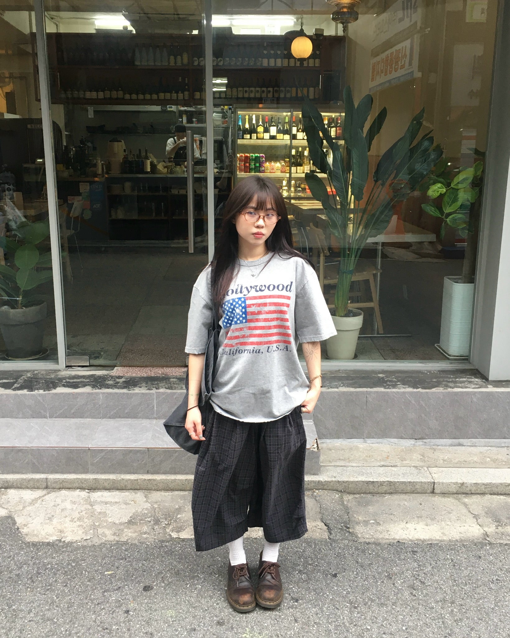 hollywood painted tee (grey)