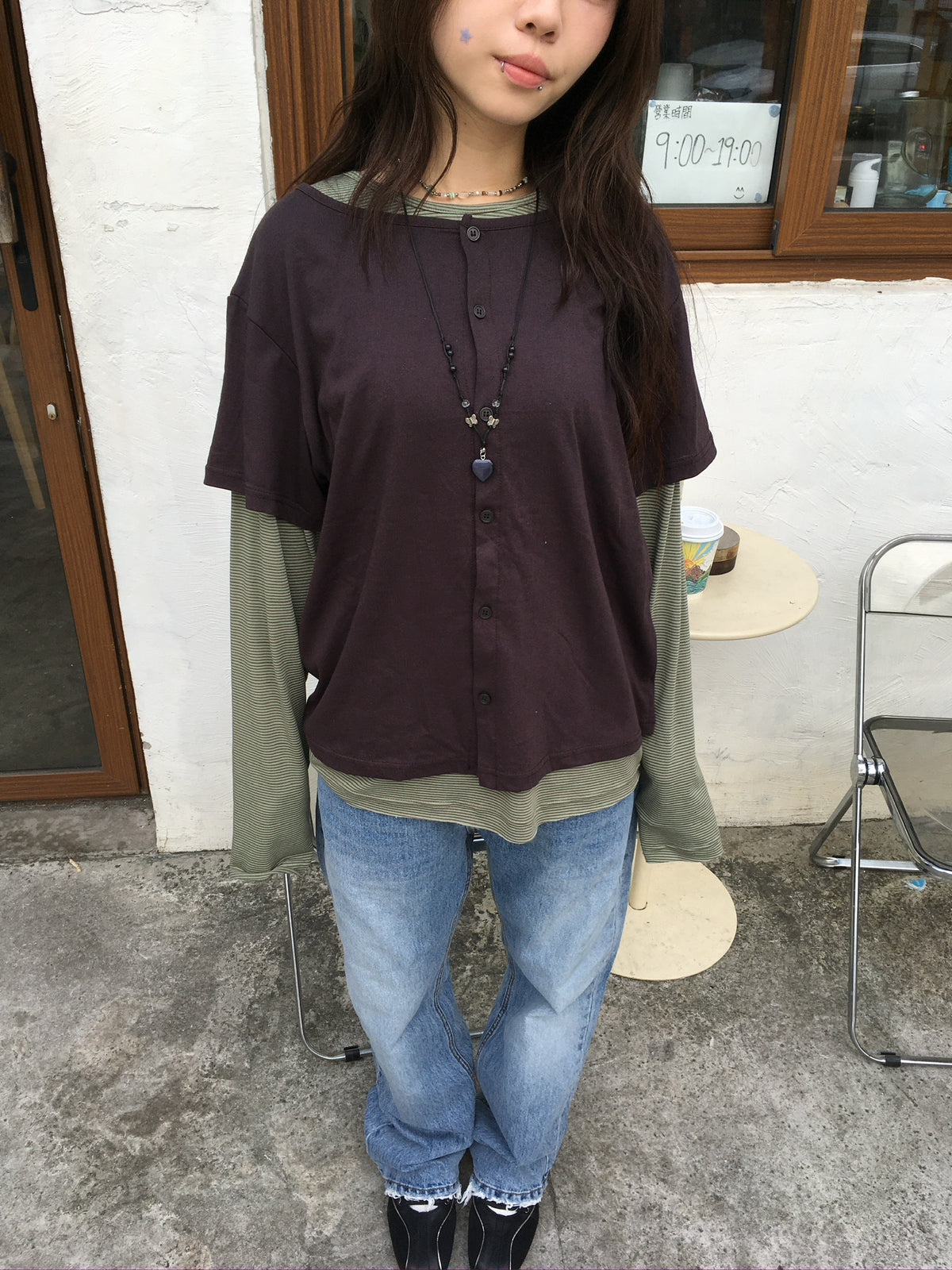 mock layer button tee (brown)