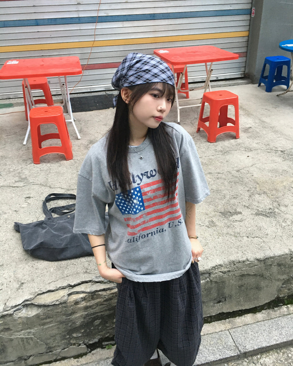 checked scarf (charcoal)