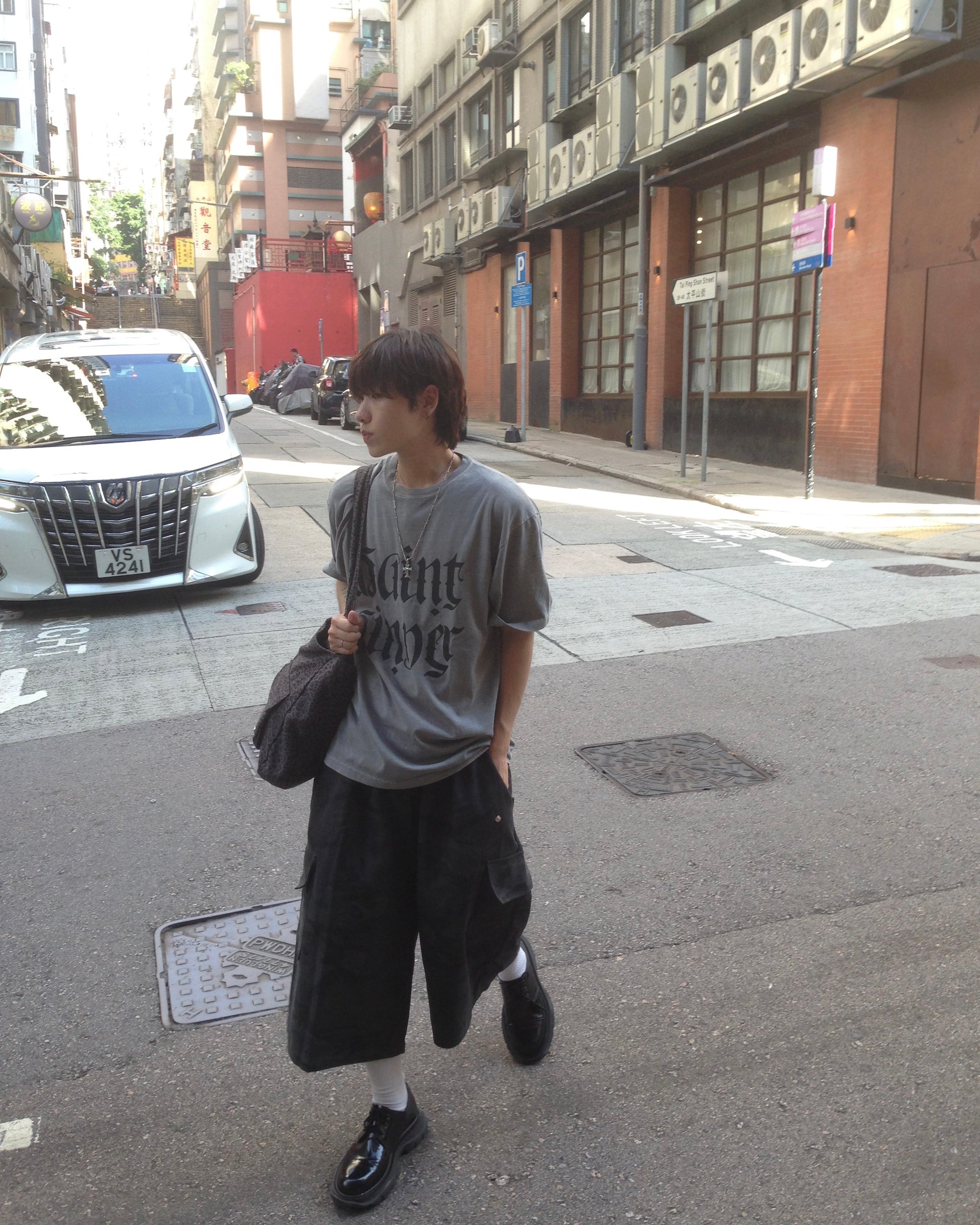 saint washed tee (light grey)