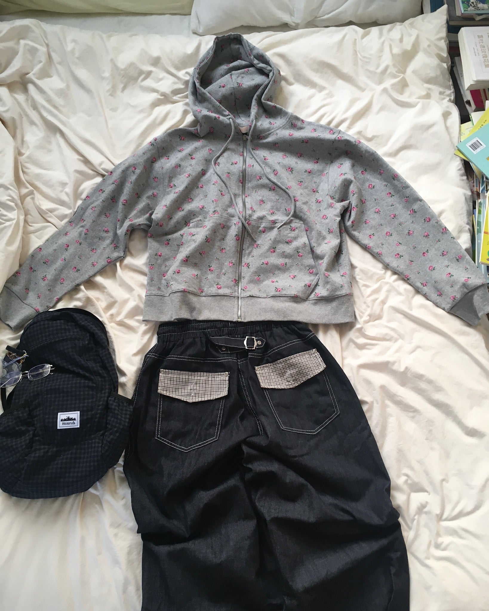 flower zip-up hoodie