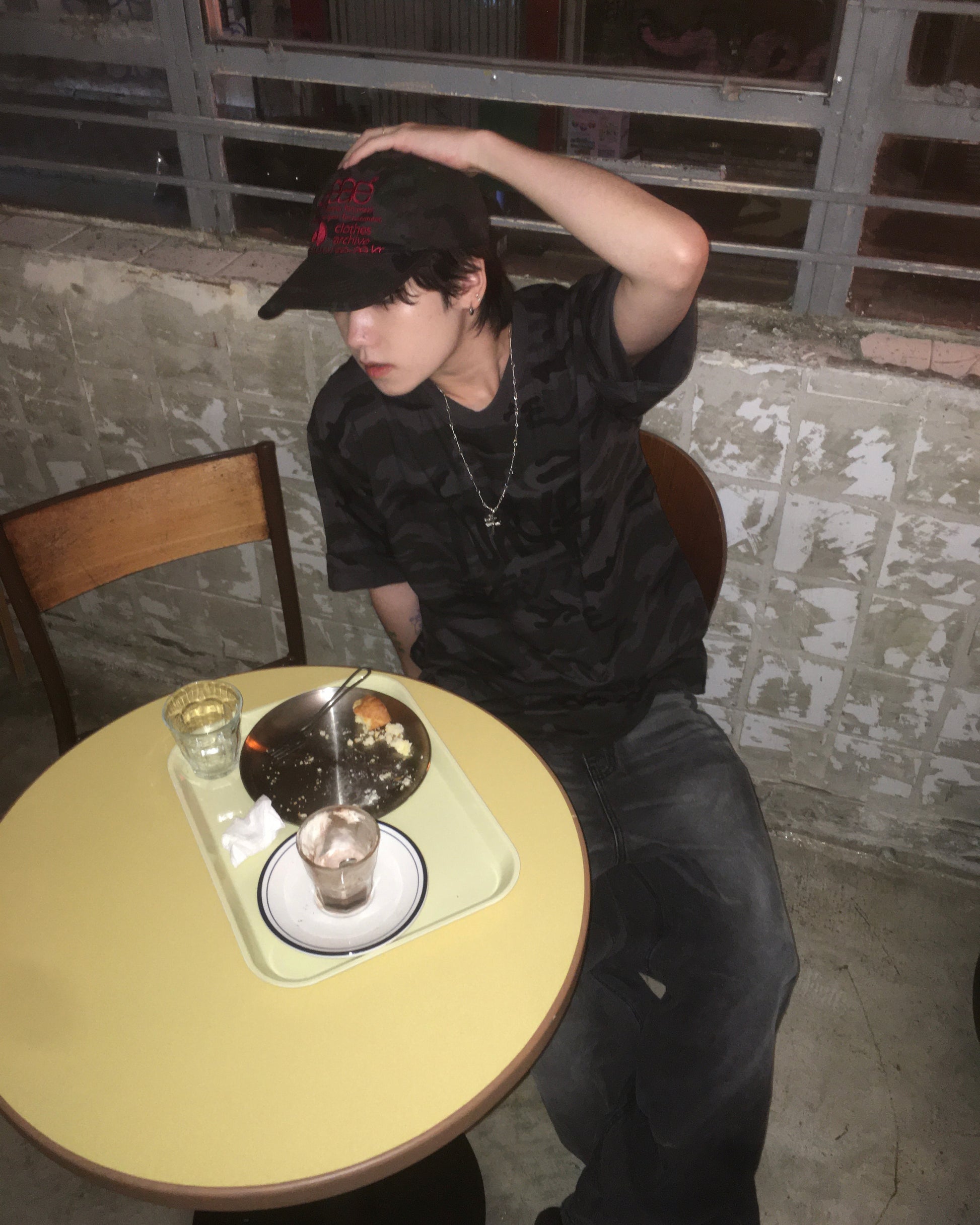 tokyo camo tee (black)