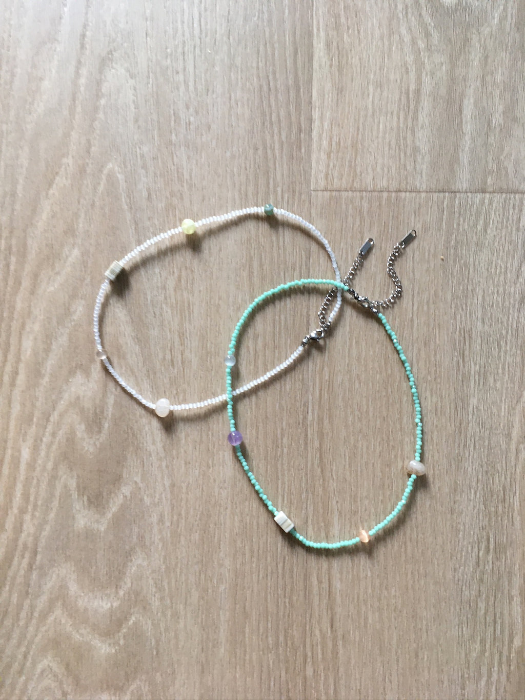 stone beaded necklace (mint)