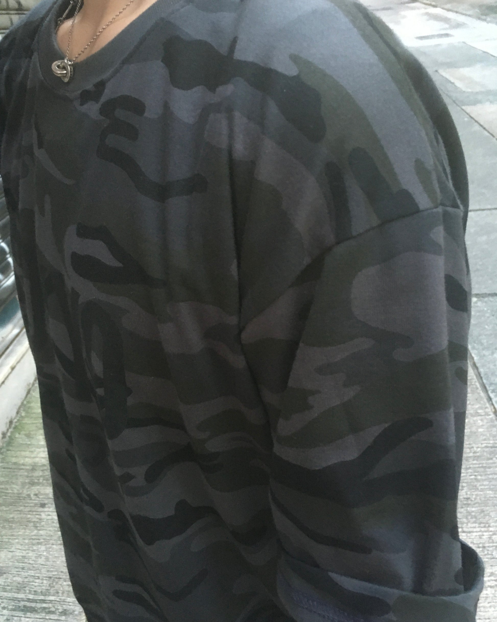 tokyo camo tee (black)