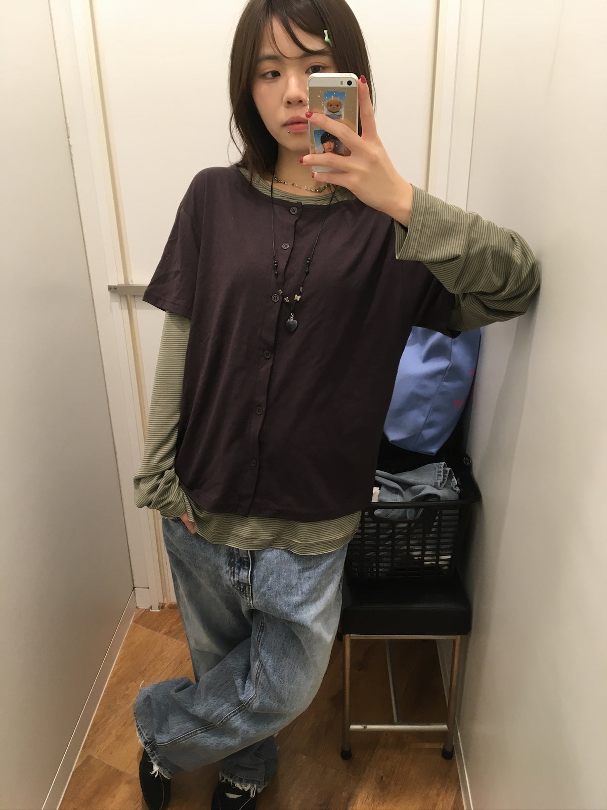 mock layer button tee (brown)
