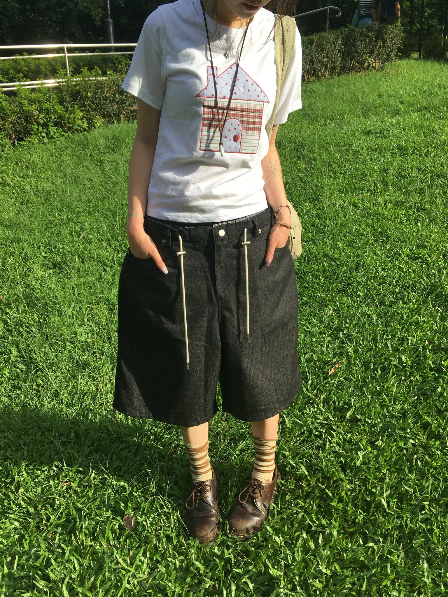 house tee (white)