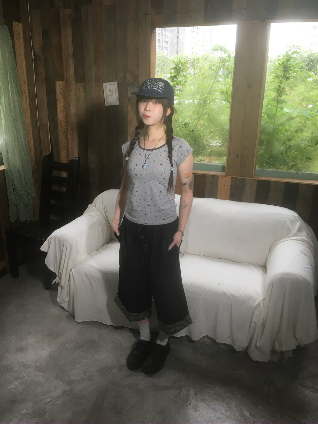 check roll-up pants