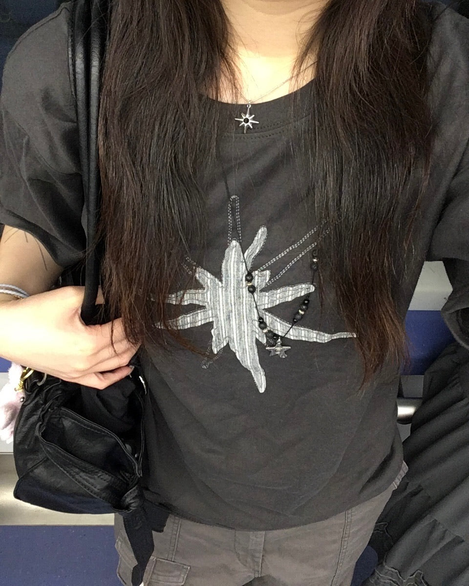 star colored crop tee (charcoal)