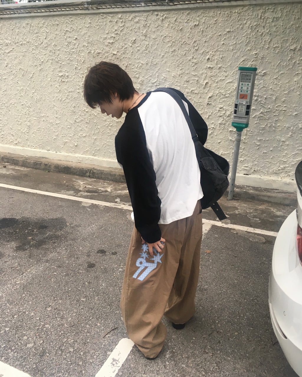 checkmates raglan tee (black/white)