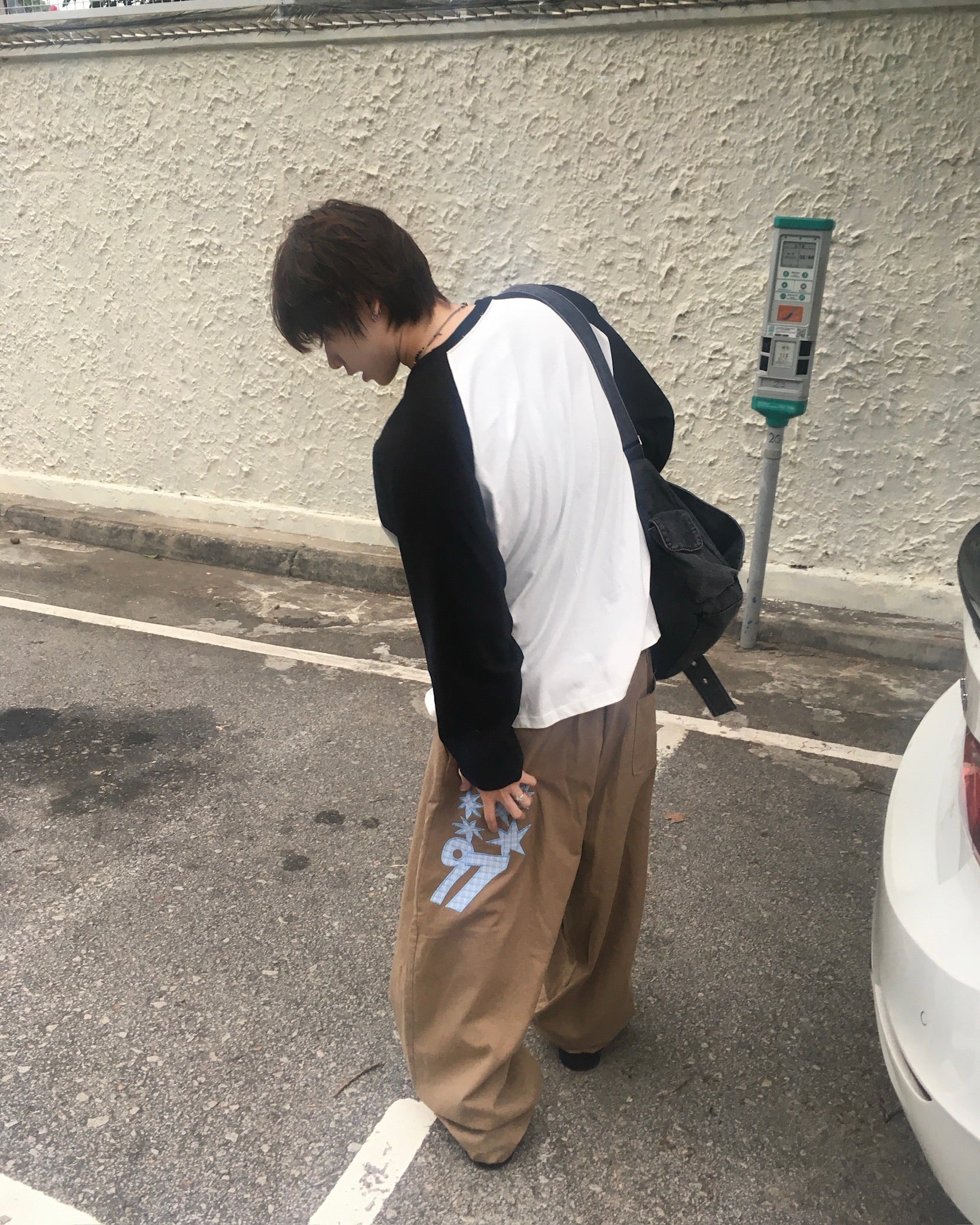 checkmates raglan tee (black/white)