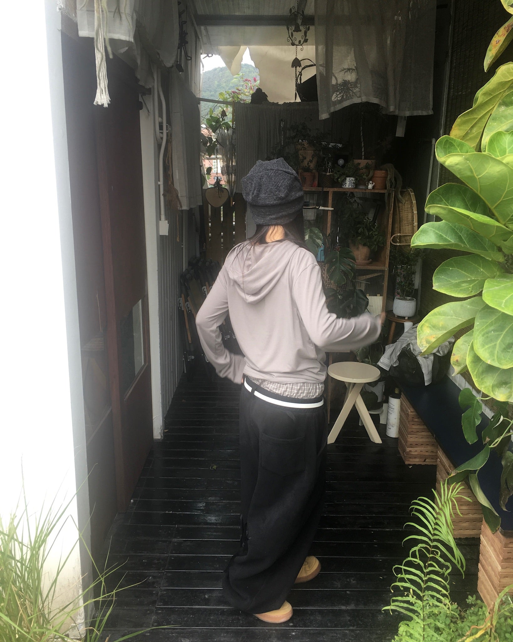 henley neck hooded shirt (ash brown)